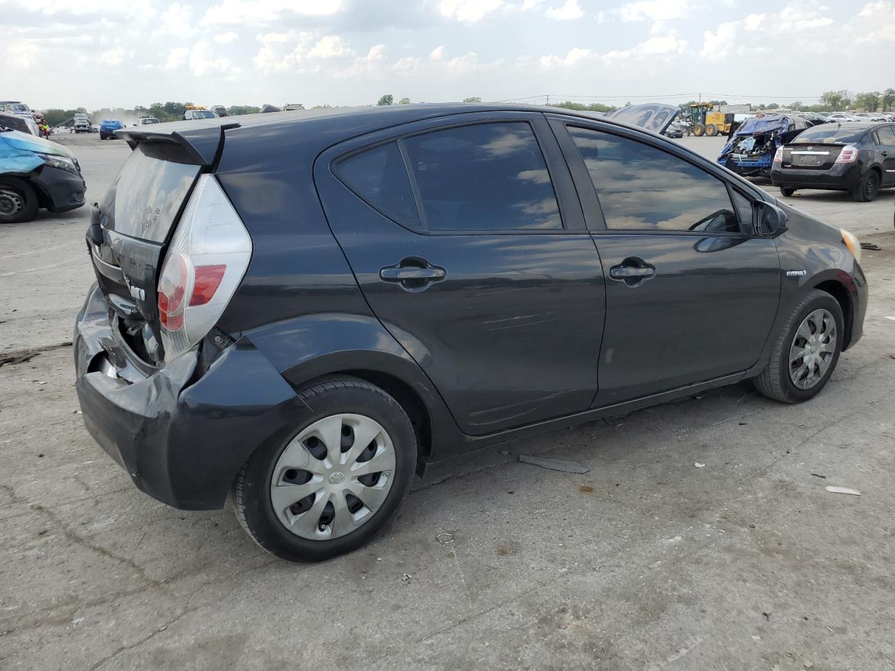 JTDKDTB38E1569539 2014 Toyota Prius C