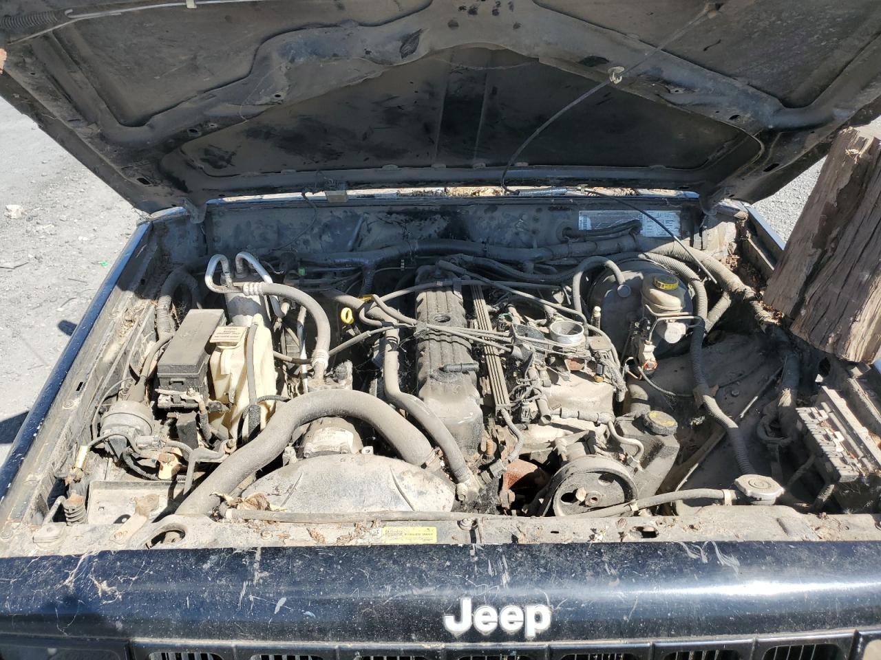 2000 Jeep Cherokee Sport VIN: 1J4FF48S5YL270285 Lot: 69310404