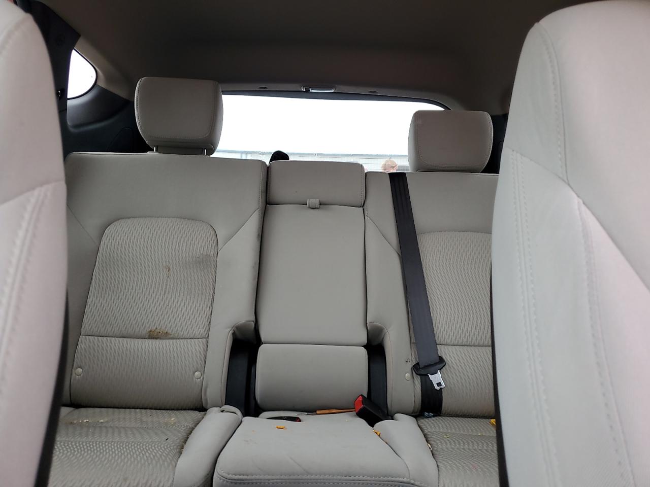 2014 Hyundai Santa Fe - Image 10