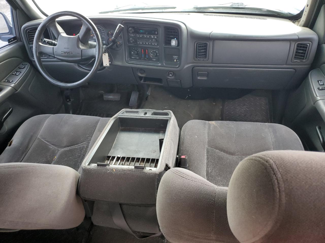 2004 GMC New Sierra C1500 VIN: 1GTEC19T24Z334645 Lot: 67149654