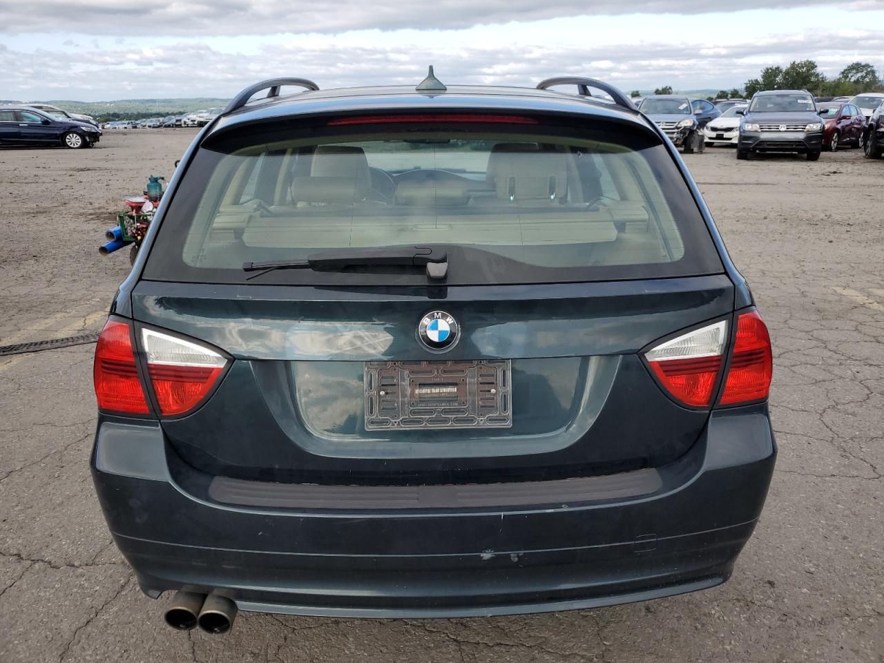 WBAVS13537FX15839 2007 BMW 328 It