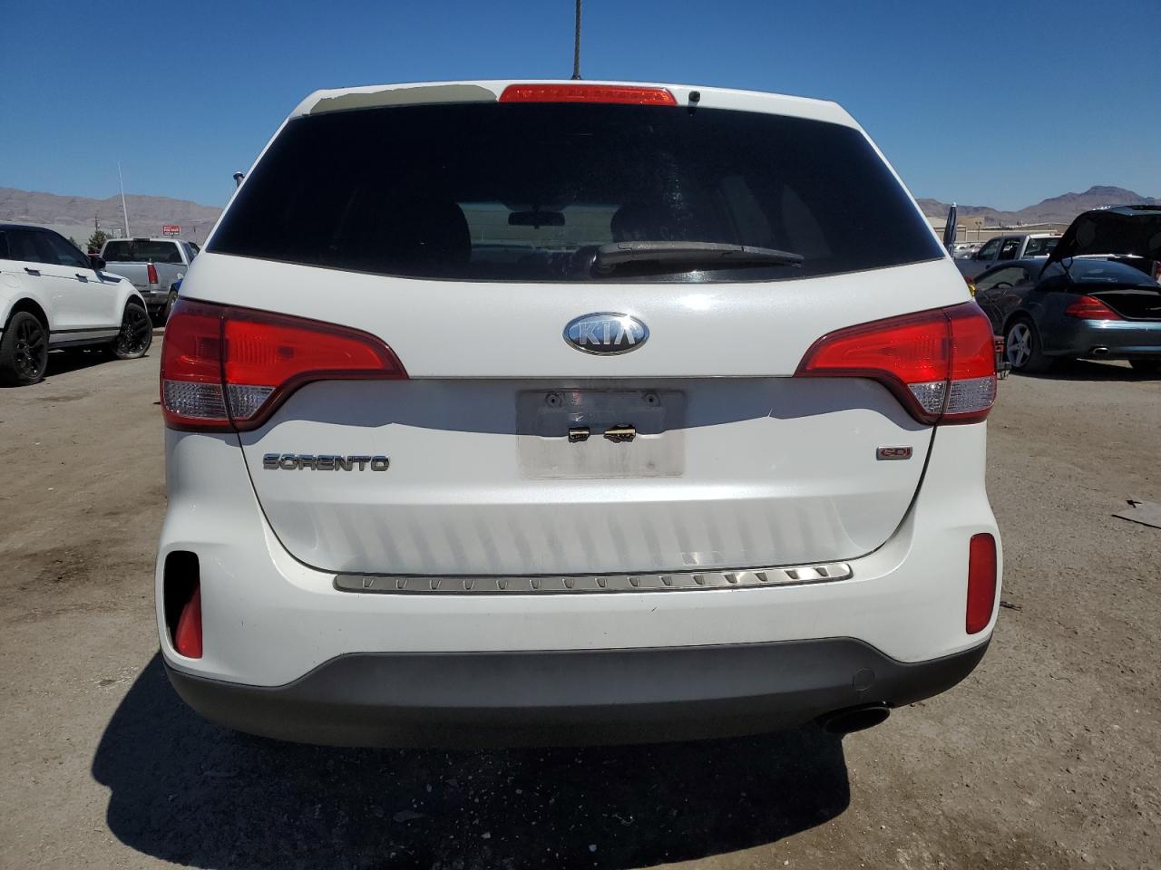 5XYKT3A62EG486588 2014 Kia Sorento Lx