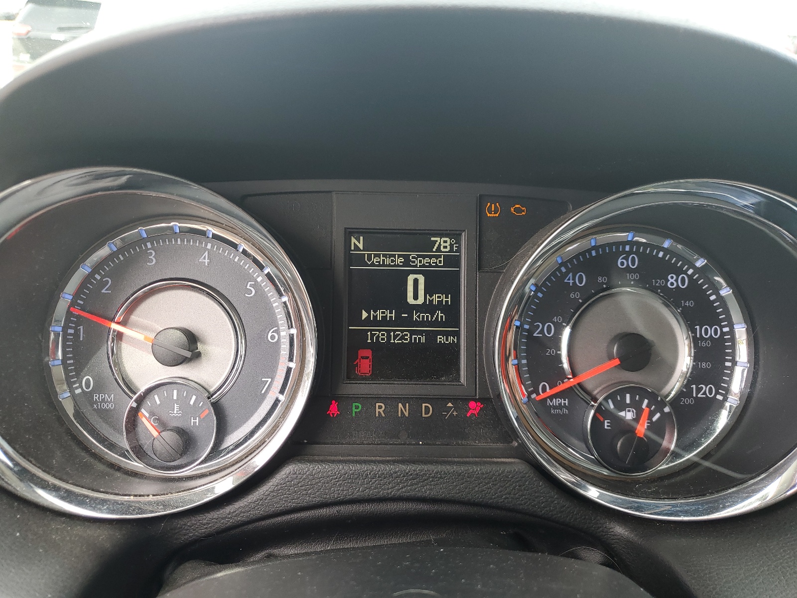 2C4RC1BG4ER285927 2014 Chrysler Town & Country Touring