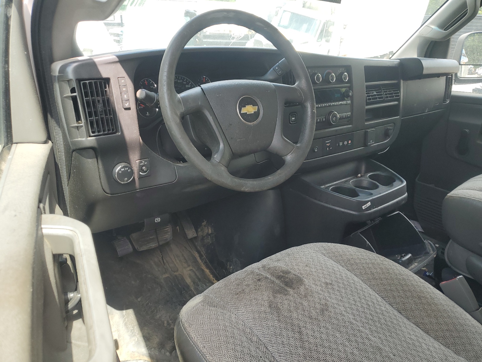 1GB0GRFG4J1313007 2018 Chevrolet Express G3500