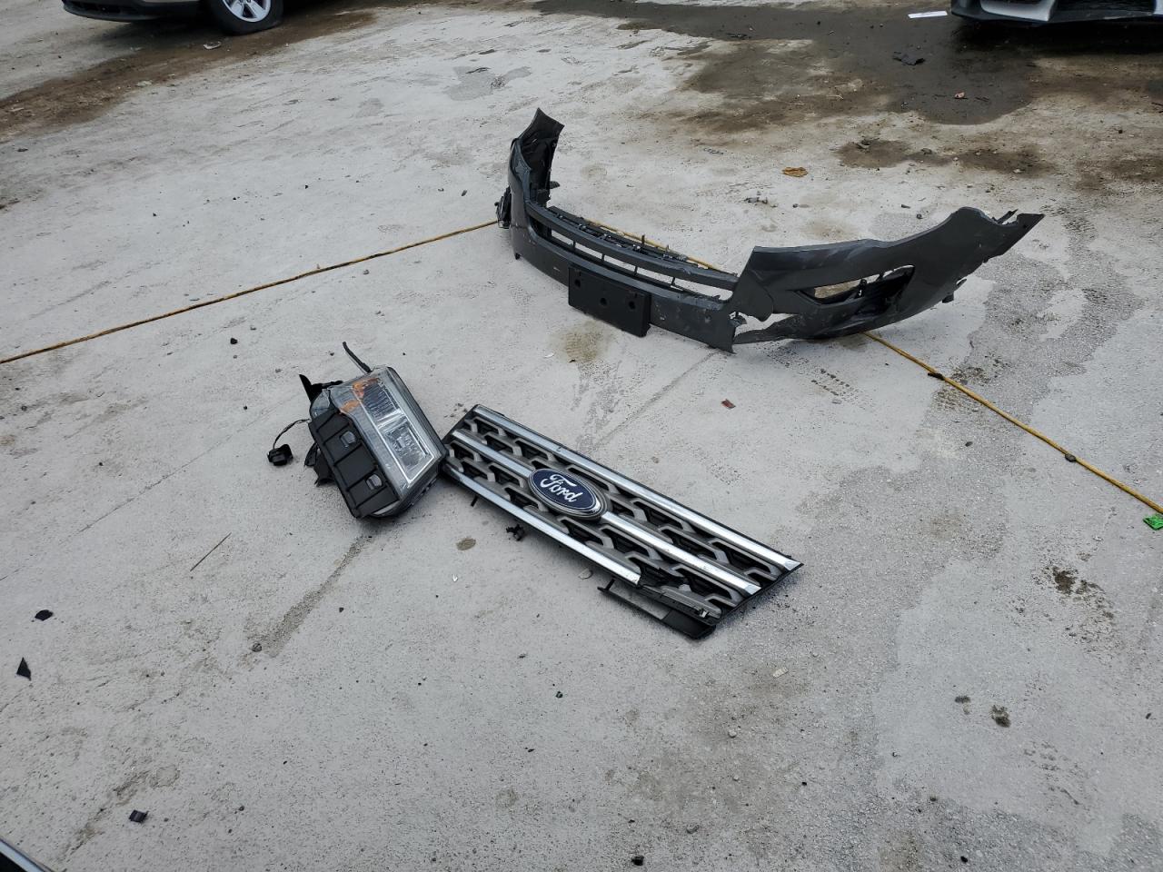 2018 Ford Explorer - Image 15
