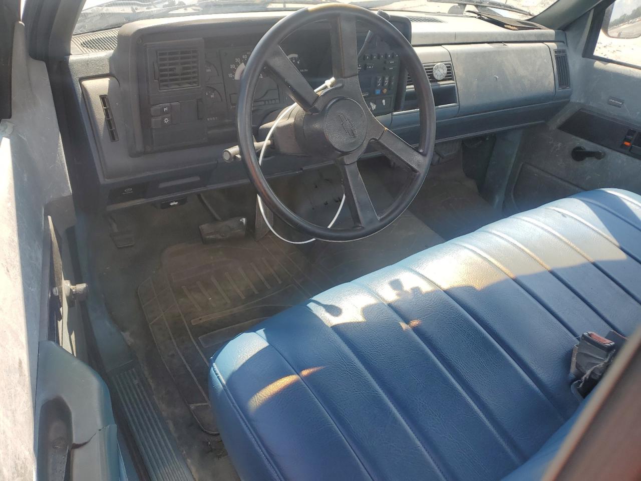 1988 Chevrolet Gmt-400 C1500 VIN: 2GCDC14Z8J1182138 Lot: 66242994