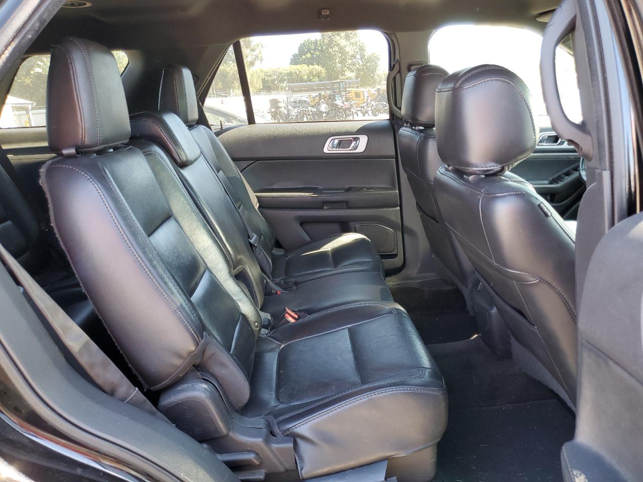 2013 Ford Explorer - Image 11