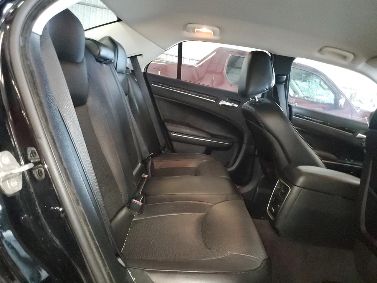 2018 Chrysler 300 Limited VIN: 2C3CCAKG0JH224875 Lot: 65912464