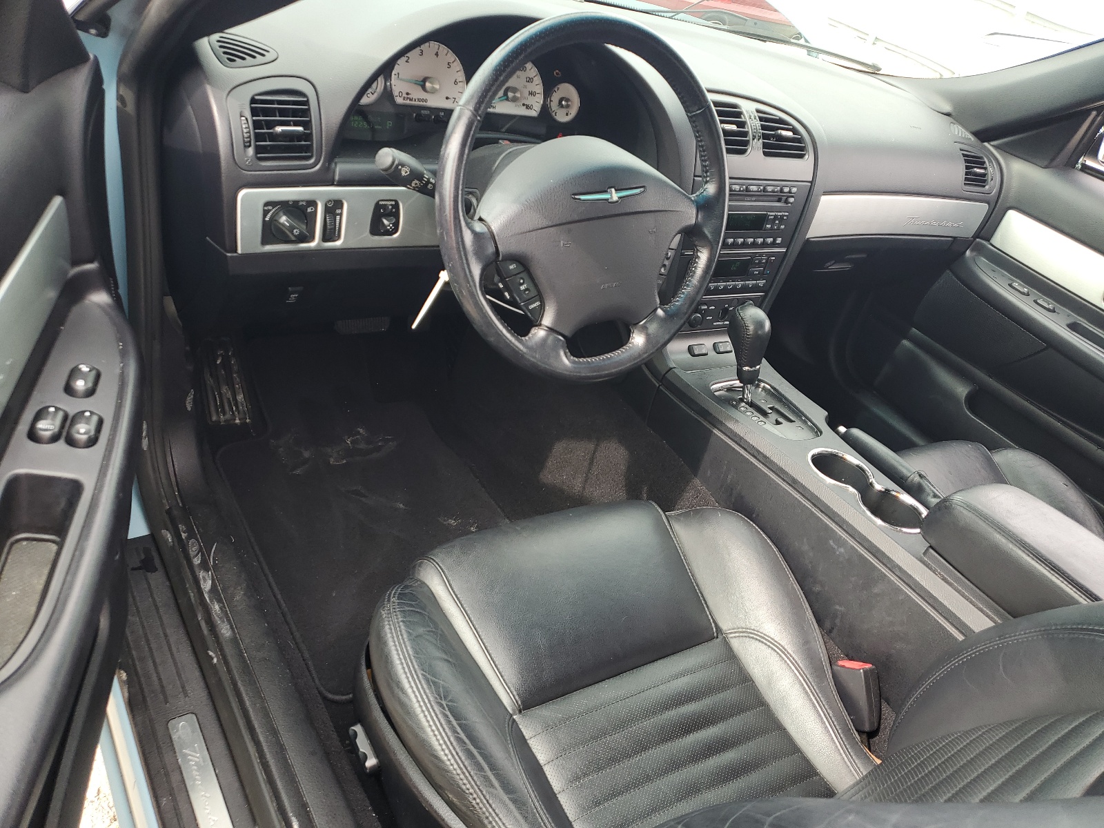 1FAHP60A83Y109764 2003 Ford Thunderbird