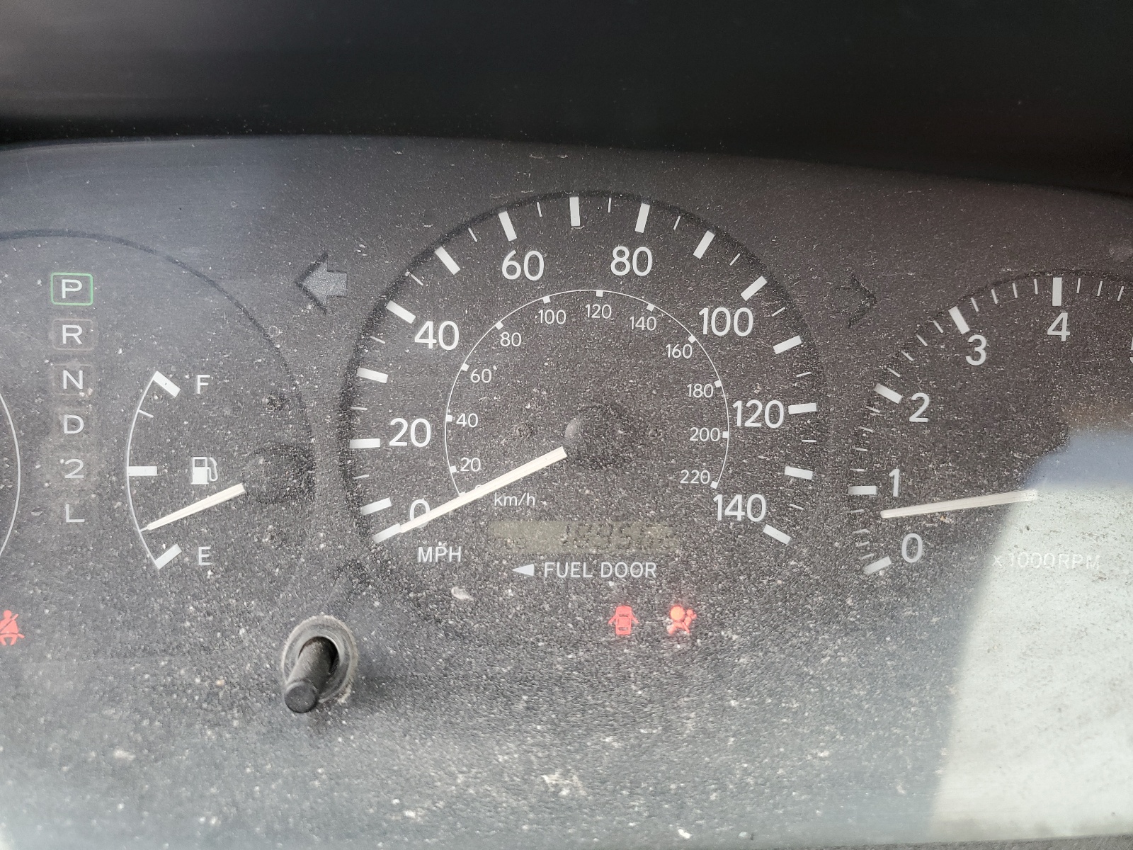 4T1BF28K6YU947570 2000 Toyota Camry Le