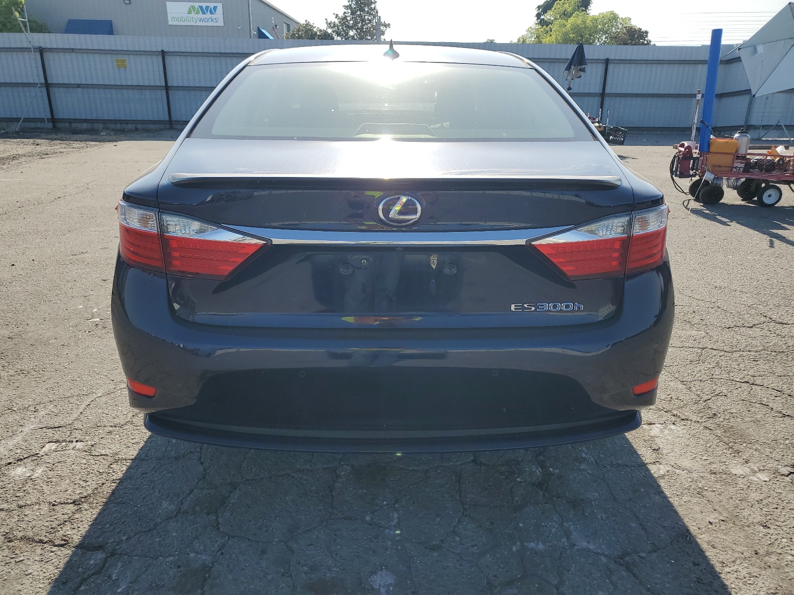 JTHBW1GG5E2045977 2014 Lexus Es 300H