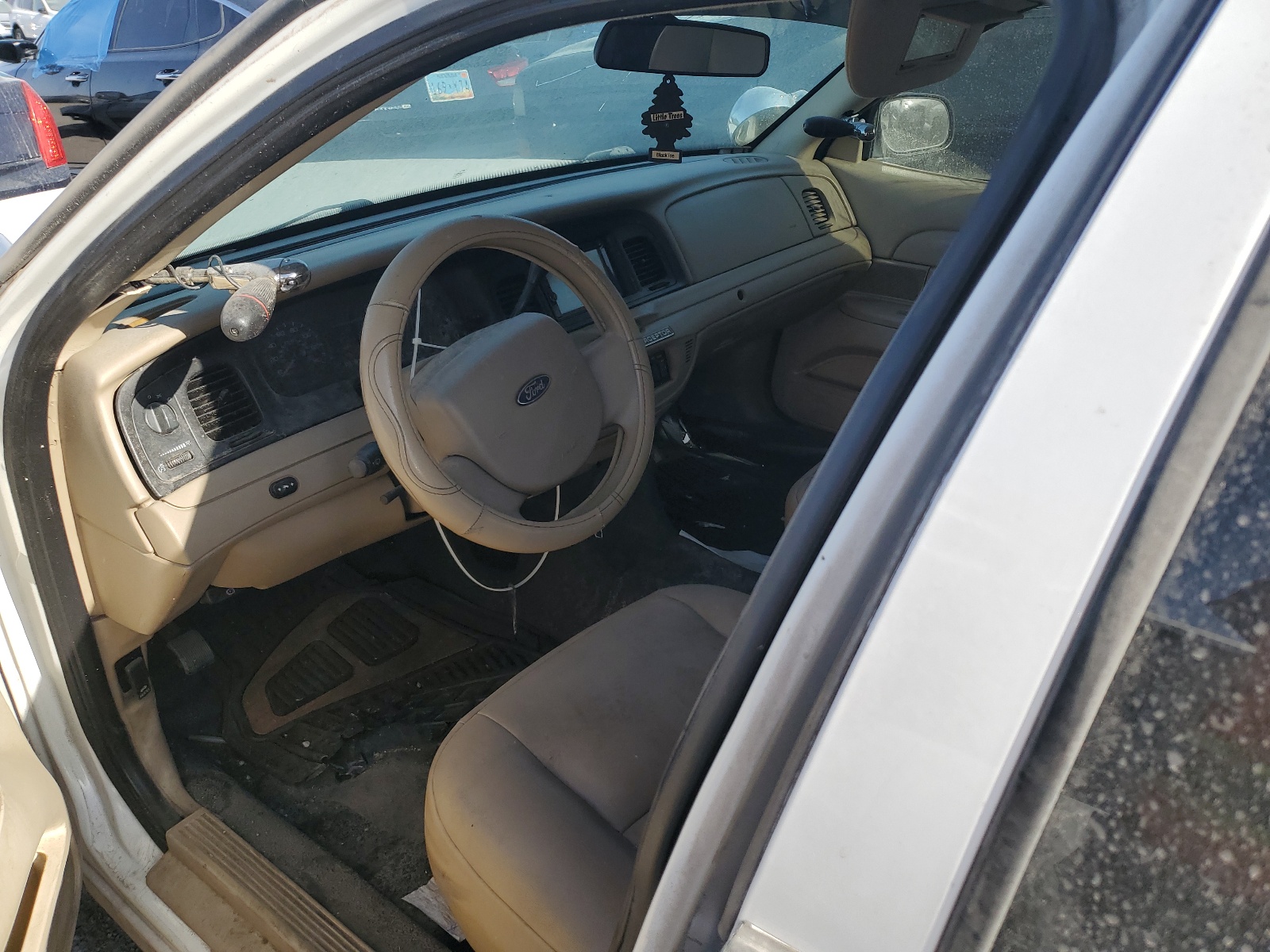 2FABP7BV5AX105213 2010 Ford Crown Victoria Police Interceptor