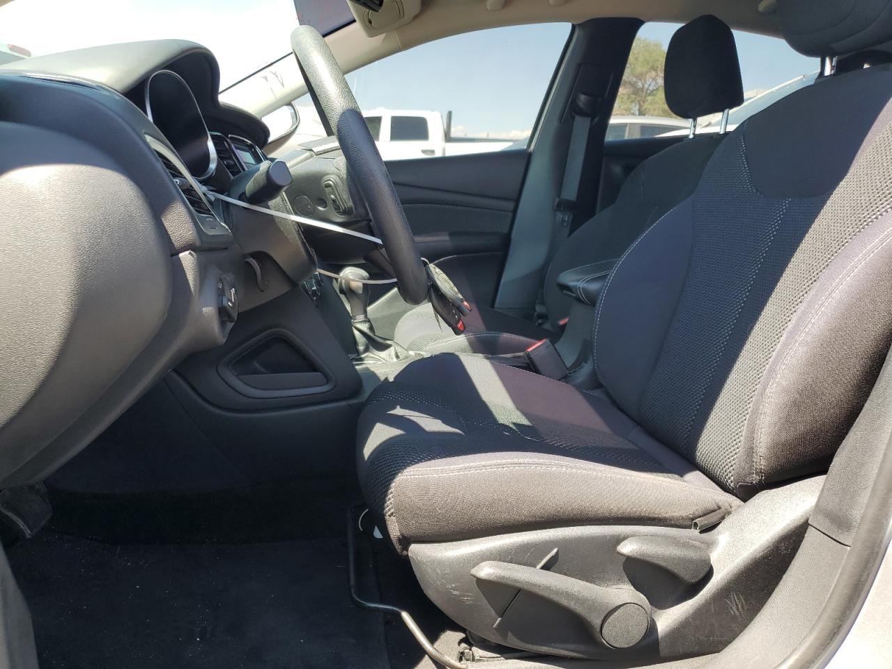 2015 Dodge Dart Sxt VIN: 1C3CDFBB7FD222821 Lot: 65737884