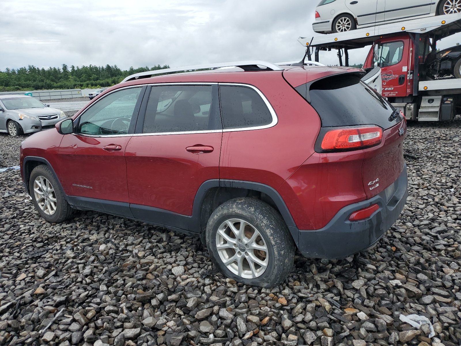 2015 Jeep Cherokee Latitude vin: 1C4PJMCB3FW697315