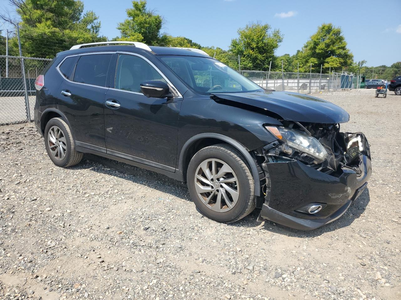 2015 Nissan Rogue - Image 4