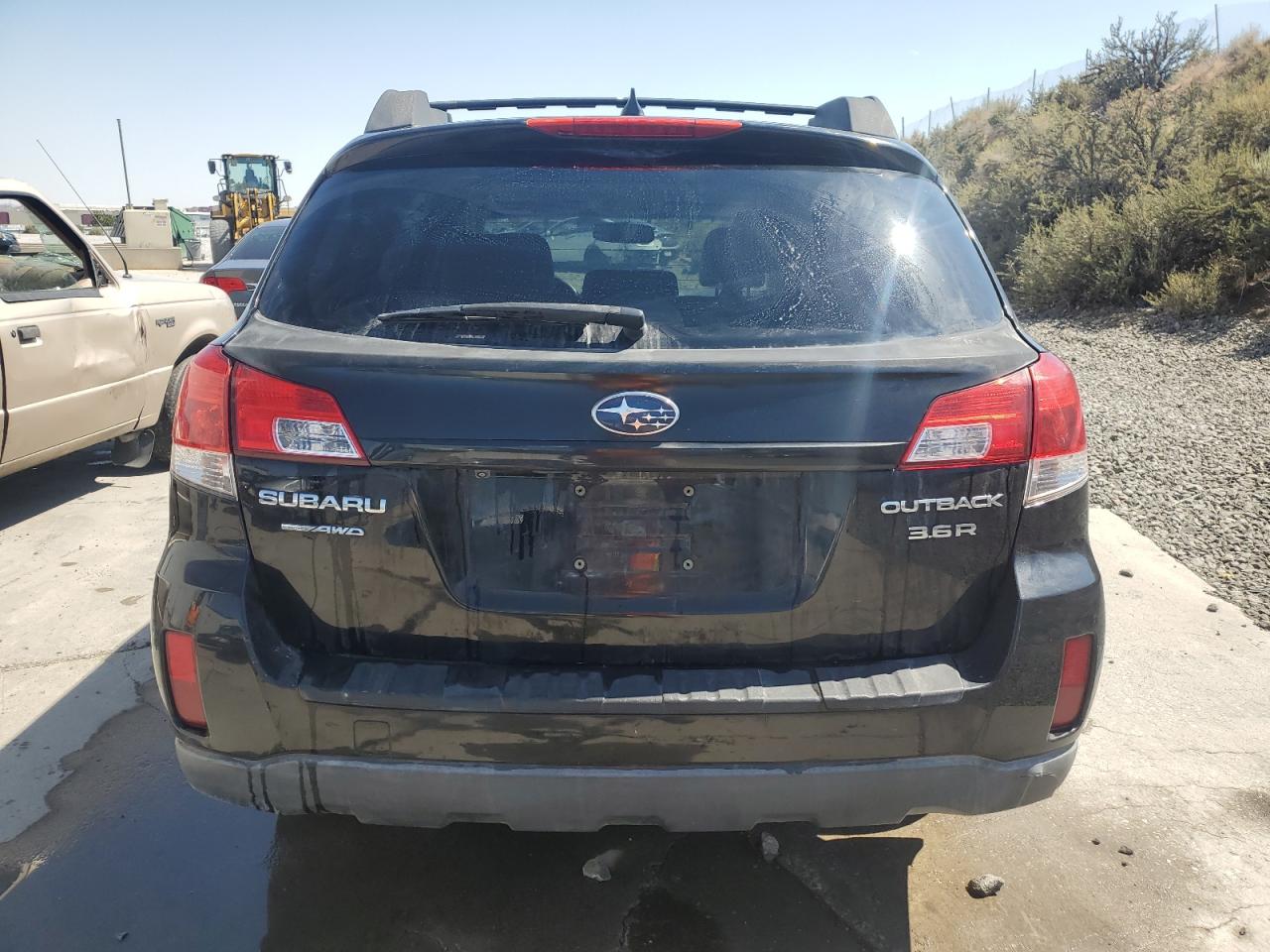 2011 Subaru Outback - Image 6