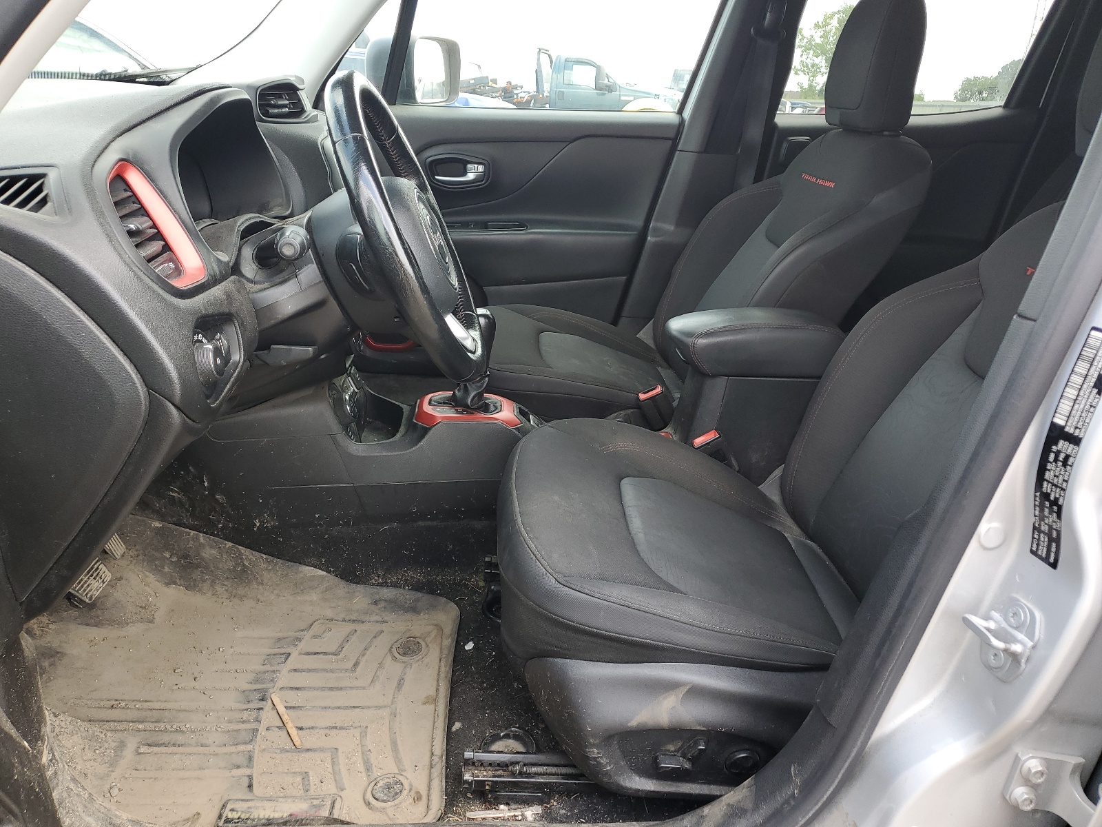 ZACCJBCT8FPB96042 2015 Jeep Renegade Trailhawk