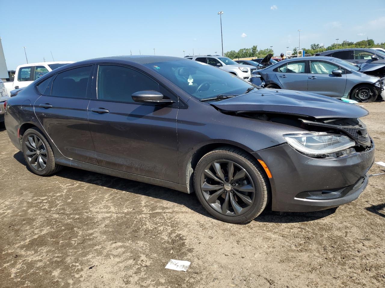 2015 Chrysler 200 S VIN: 1C3CCCBBXFN750073 Lot: 65993244