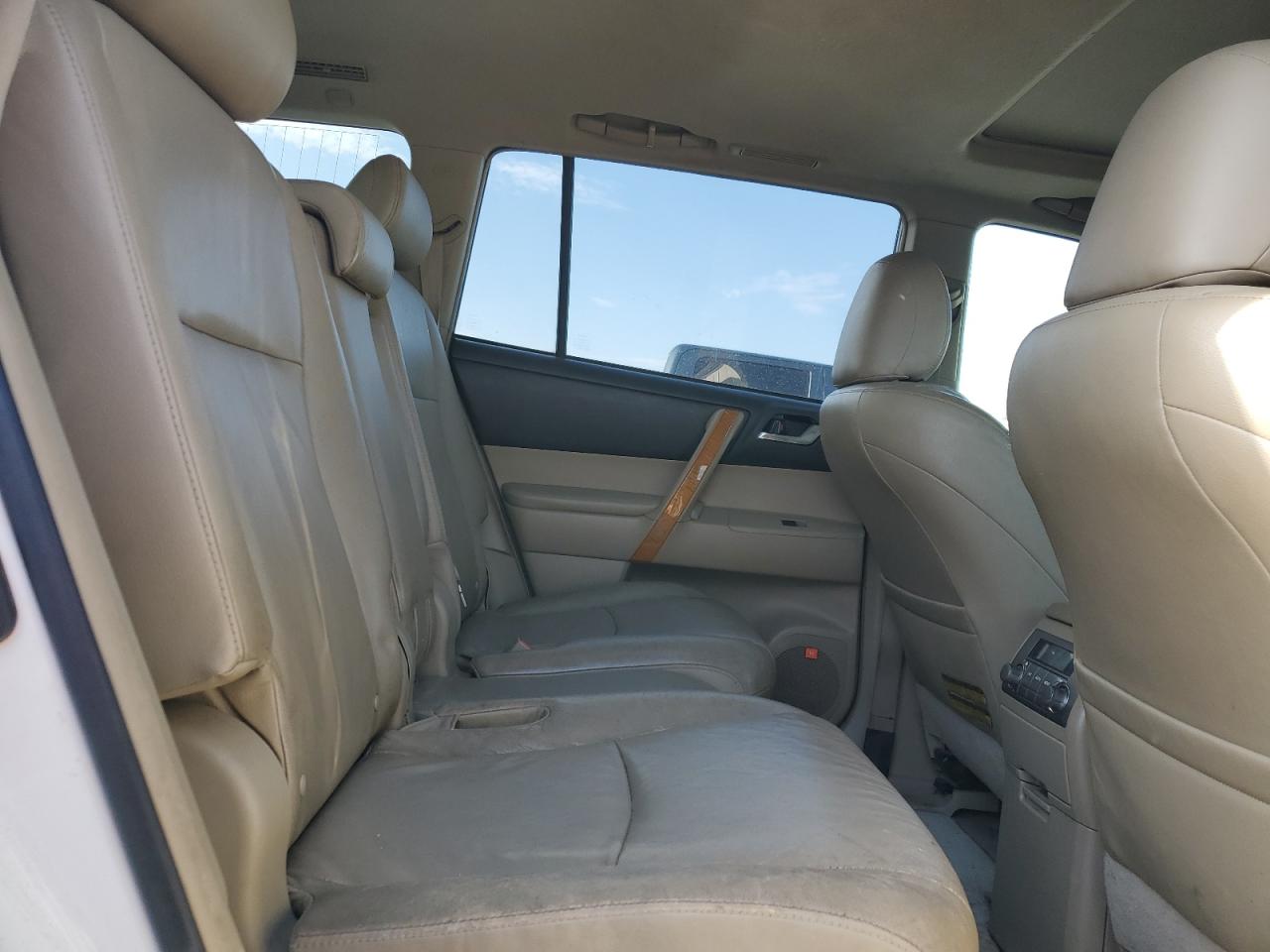 2009 Toyota Highlander Hybrid Limited VIN: JTEEW44A692026761 Lot: 66006864