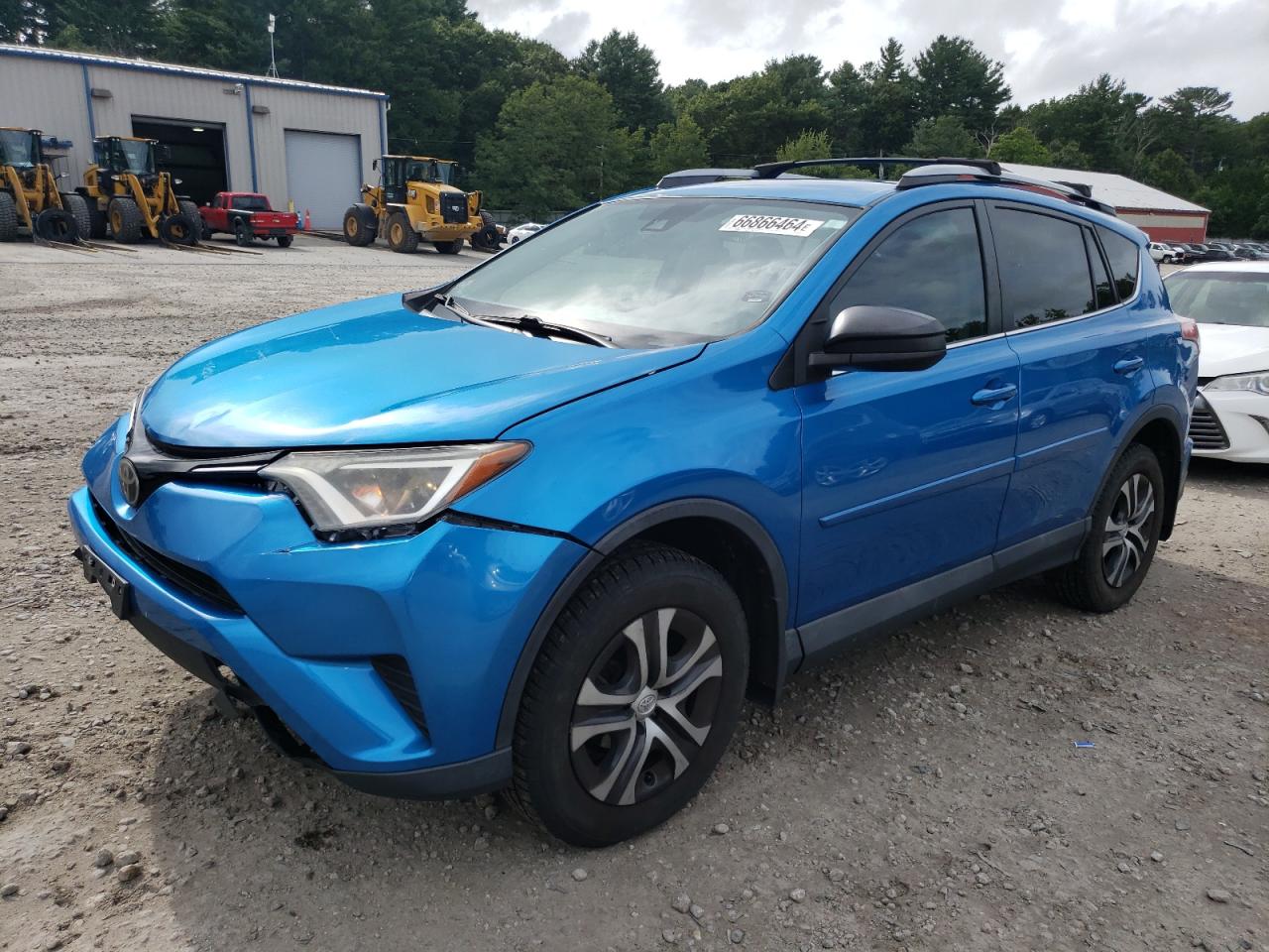 2T3BFREV9HW557576 2017 TOYOTA RAV 4 - Image 1