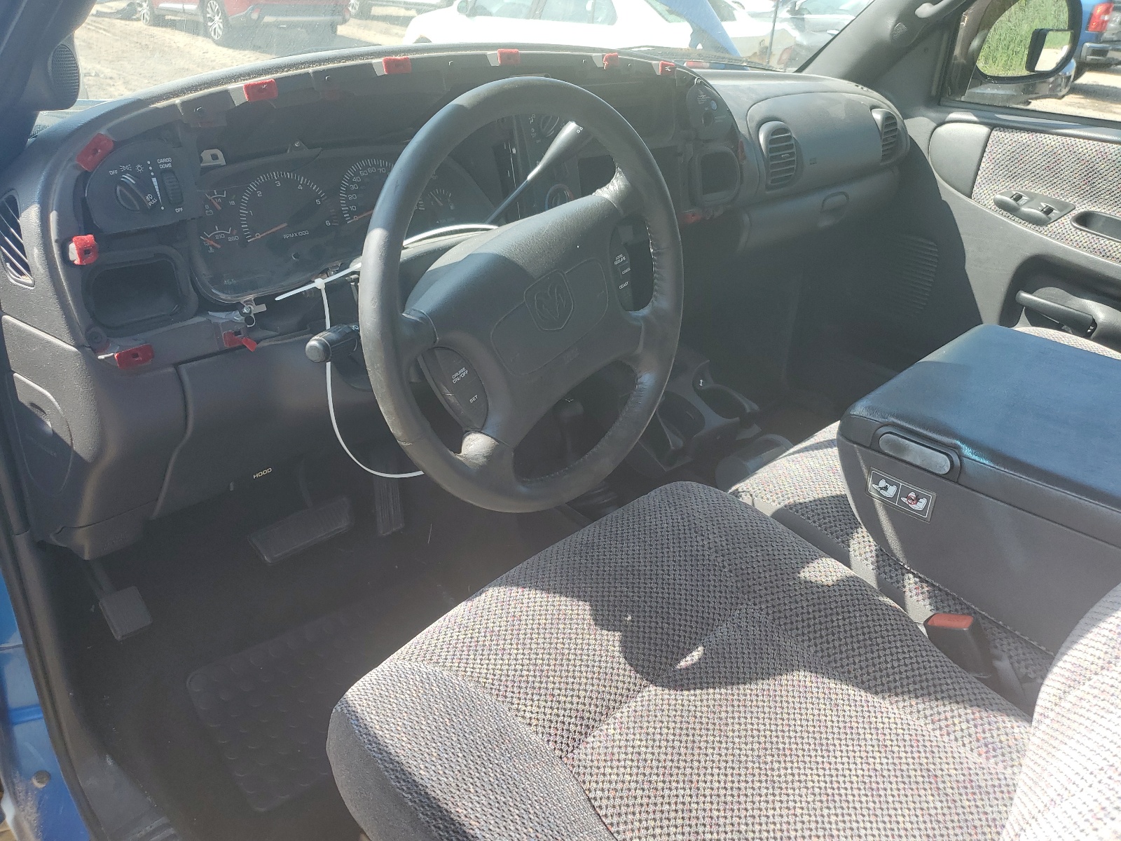 3B7KF26Z4XM508715 1999 Dodge Ram 2500