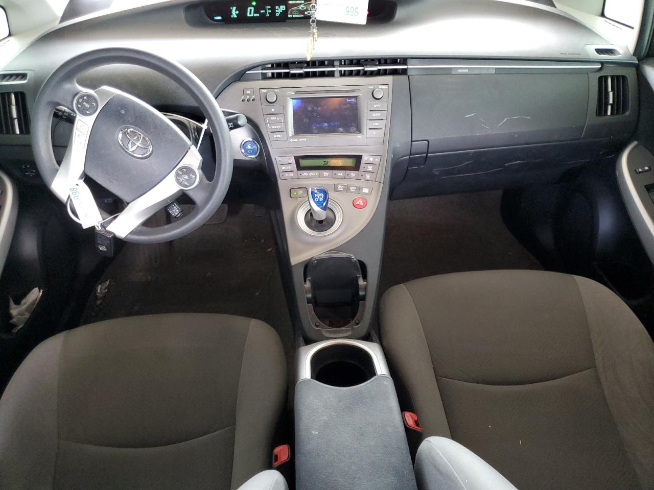2013 Toyota Prius - Image 8