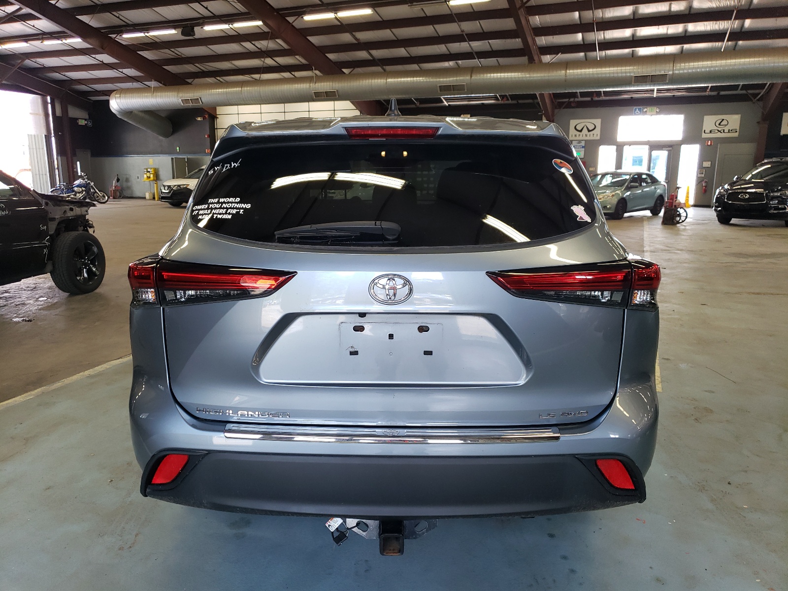 5TDBZRBH6NS207843 2022 Toyota Highlander L