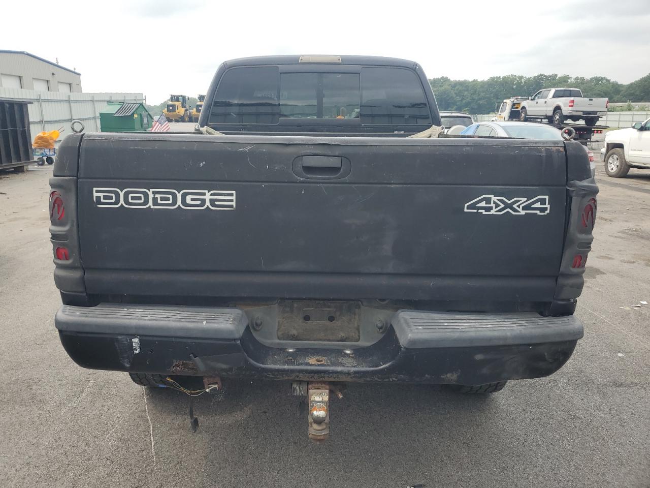 1999 Dodge Ram 2500 VIN: 1B7KF2361XJ519887 Lot: 67750234