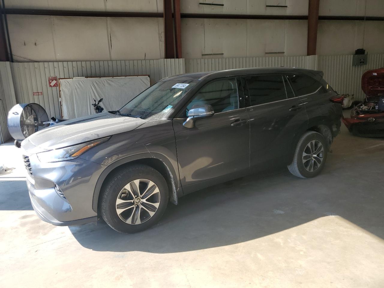 5TDGZRAH6MS515228 2021 TOYOTA HIGHLANDER - Image 1