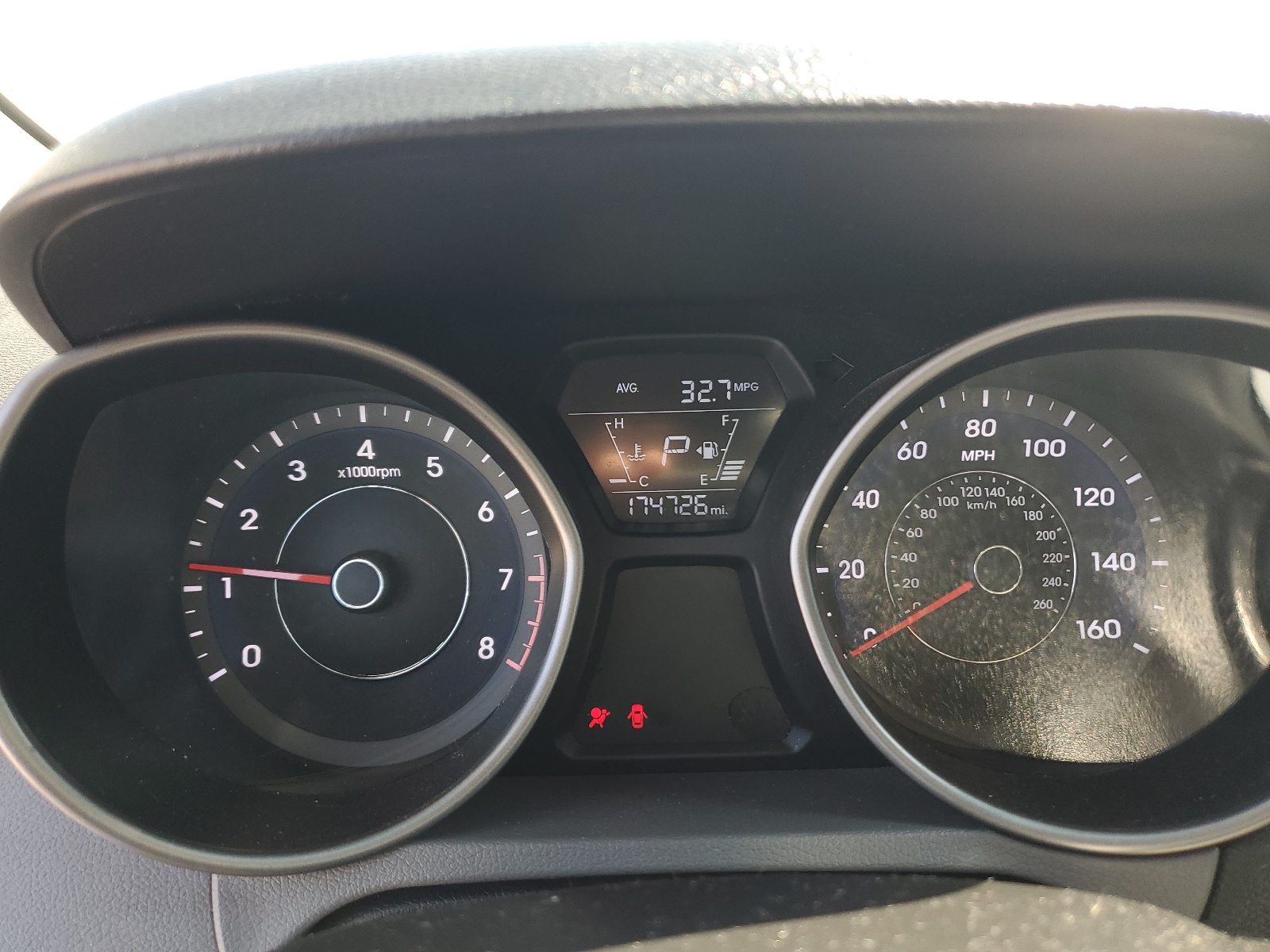 5NPDH4AEXGH693815 2016 Hyundai Elantra Se