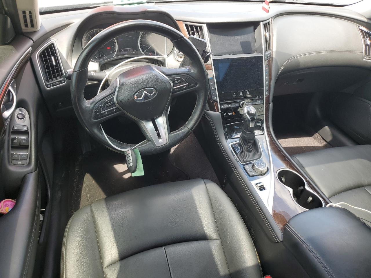 JN1EV7AP6JM364836 2018 Infiniti Q50 Luxe