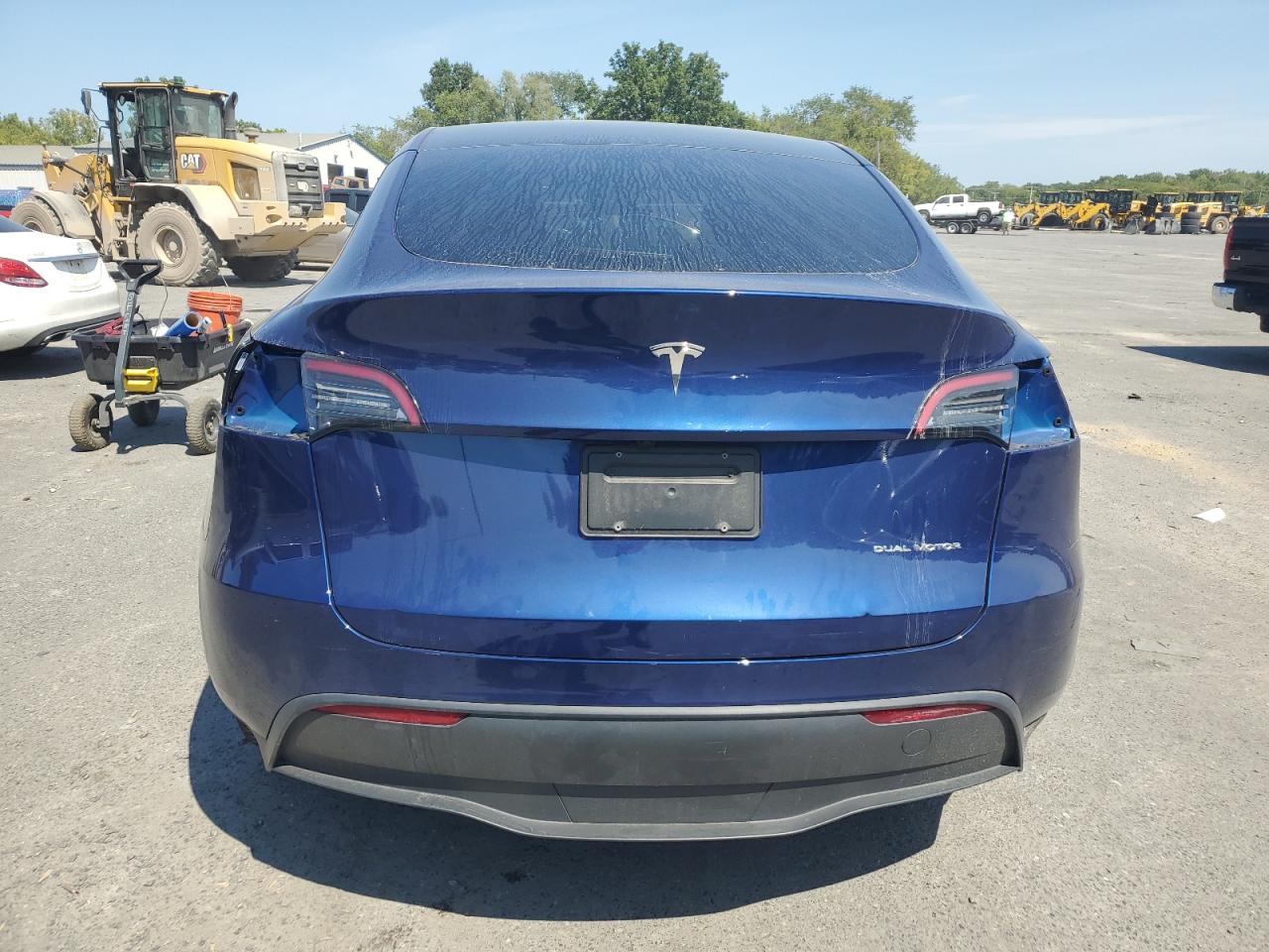 2023 Tesla Model Y VIN: 7SAYGDEE3PF830156 Lot: 68864224