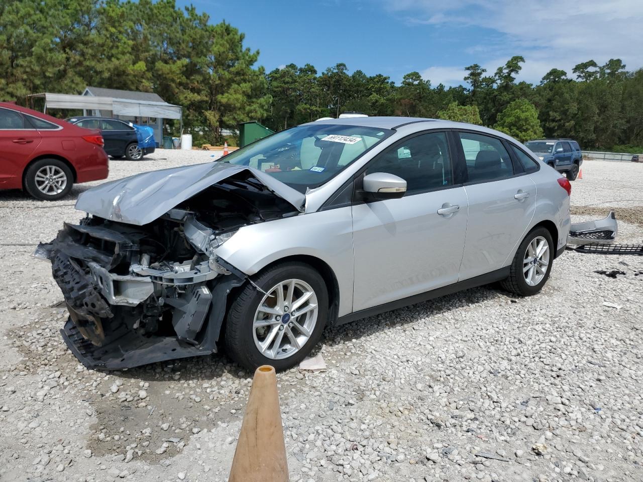 1FADP3F27HL315370 2017 FORD FOCUS - Image 1