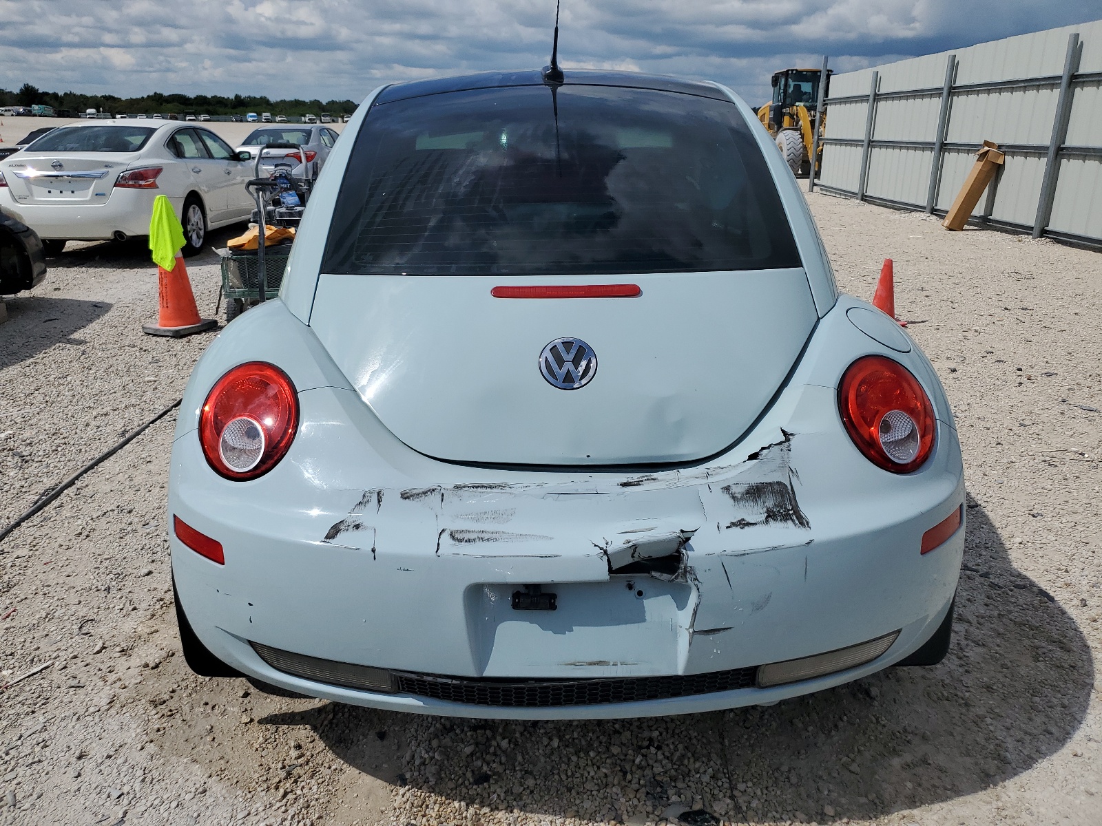 3VWRW3AG7AM035763 2010 Volkswagen New Beetle