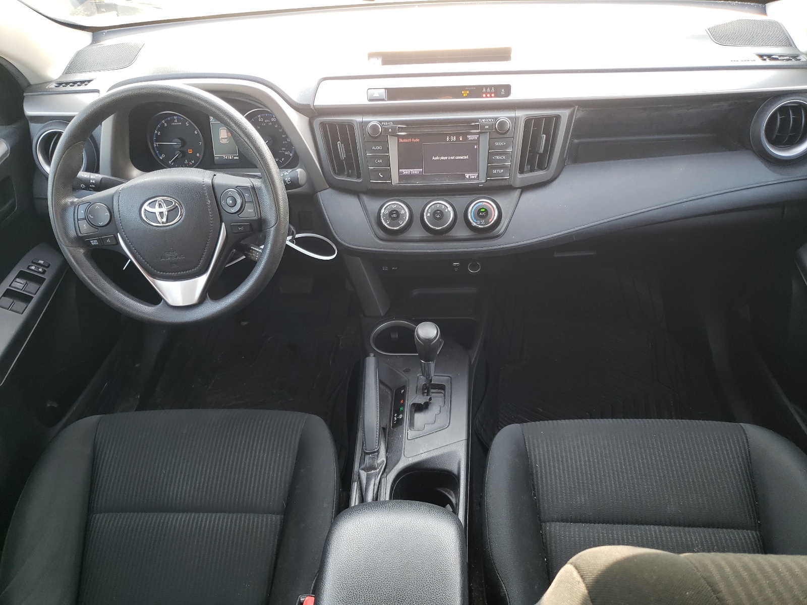 2T3ZFREV2HW340496 2017 Toyota Rav4 Le