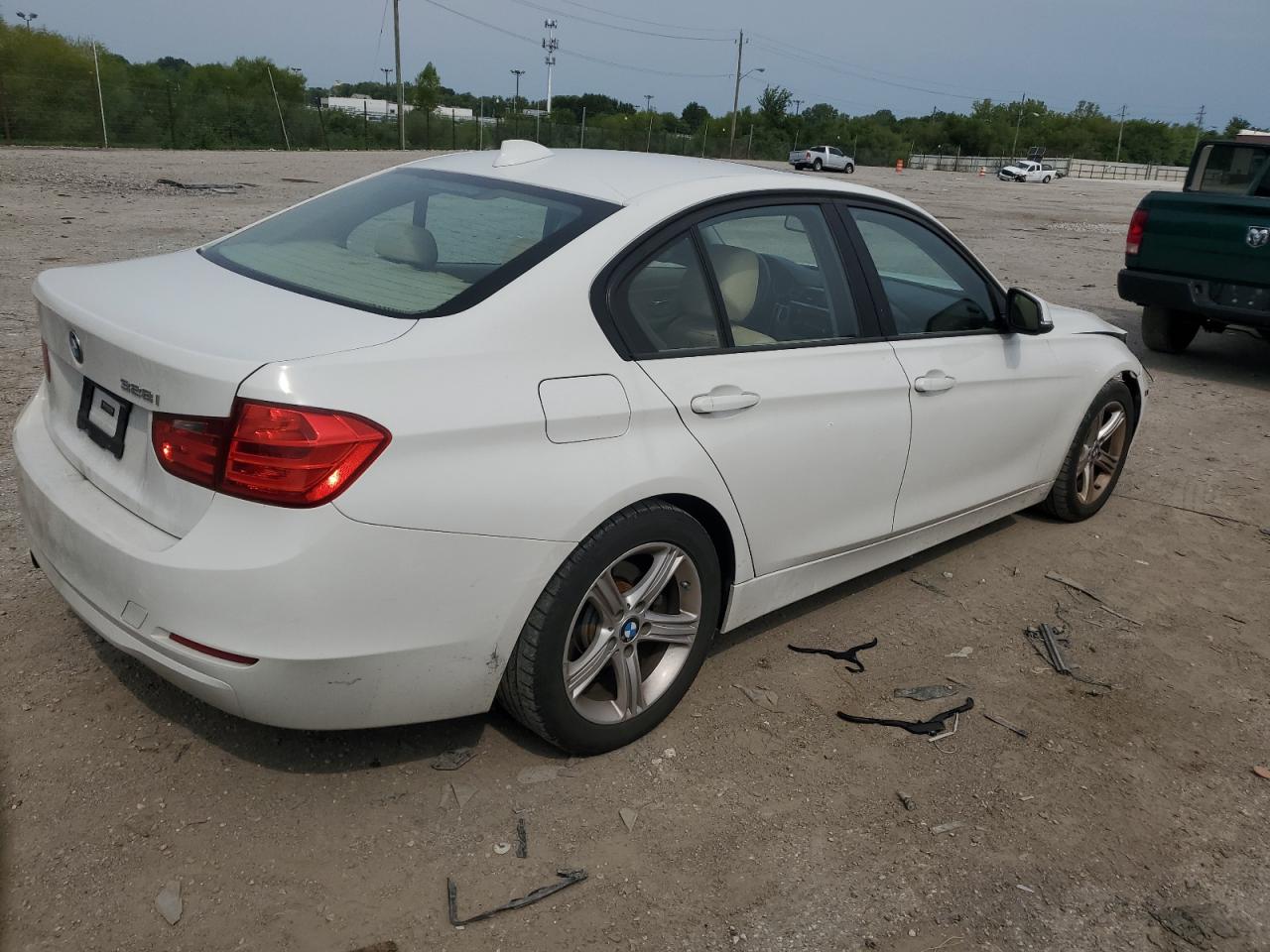 VIN WBA3A5C59FF608603 2015 BMW 3 SERIES no.3