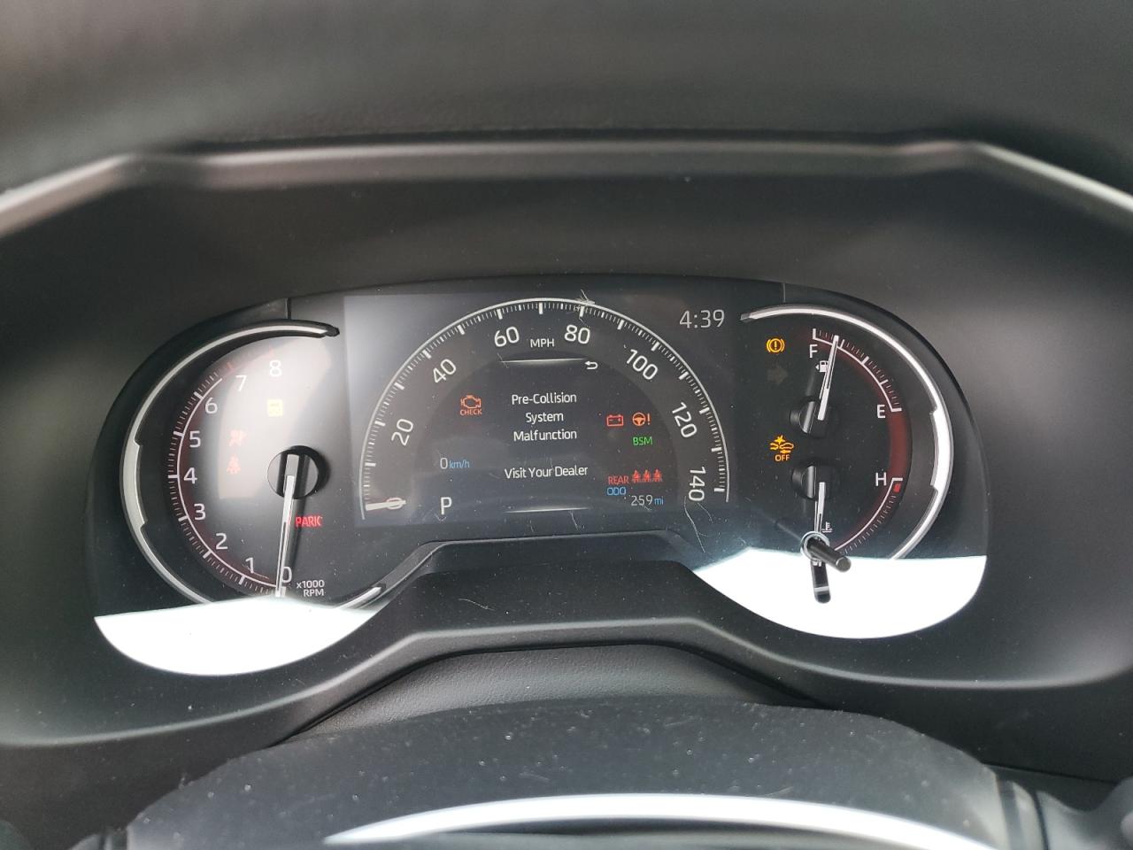 2024 Toyota RAV 4 - Image 9