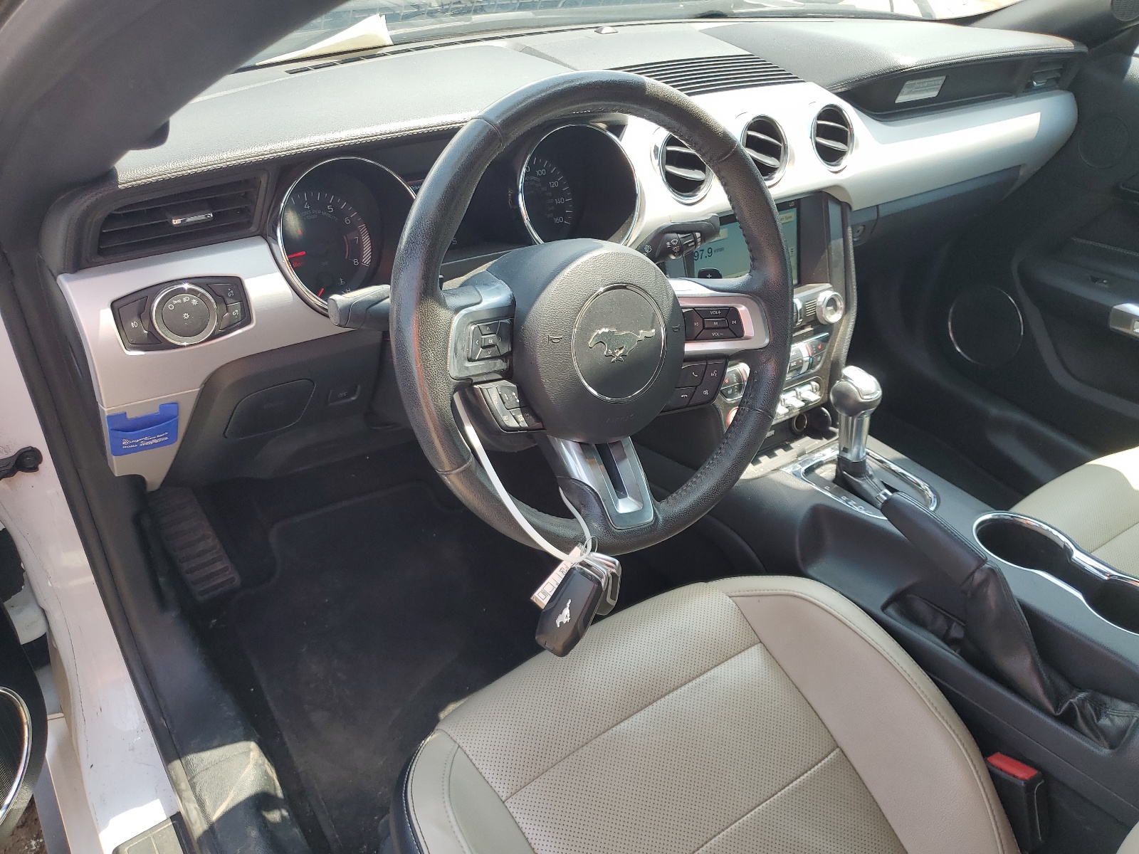 1FATP8UH6G5242981 2016 Ford Mustang