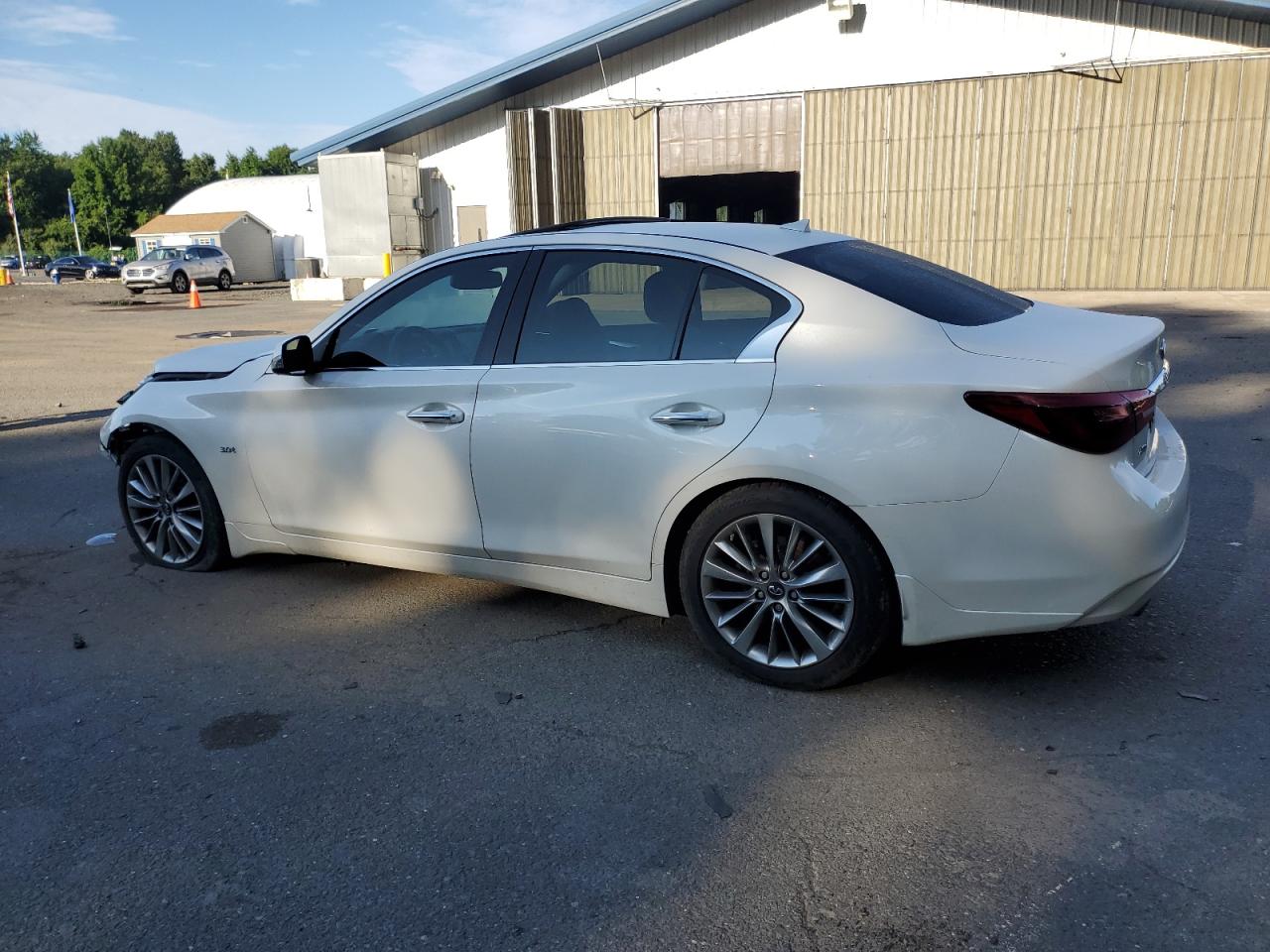 JN1EV7AR9JM436288 2018 Infiniti Q50 Luxe