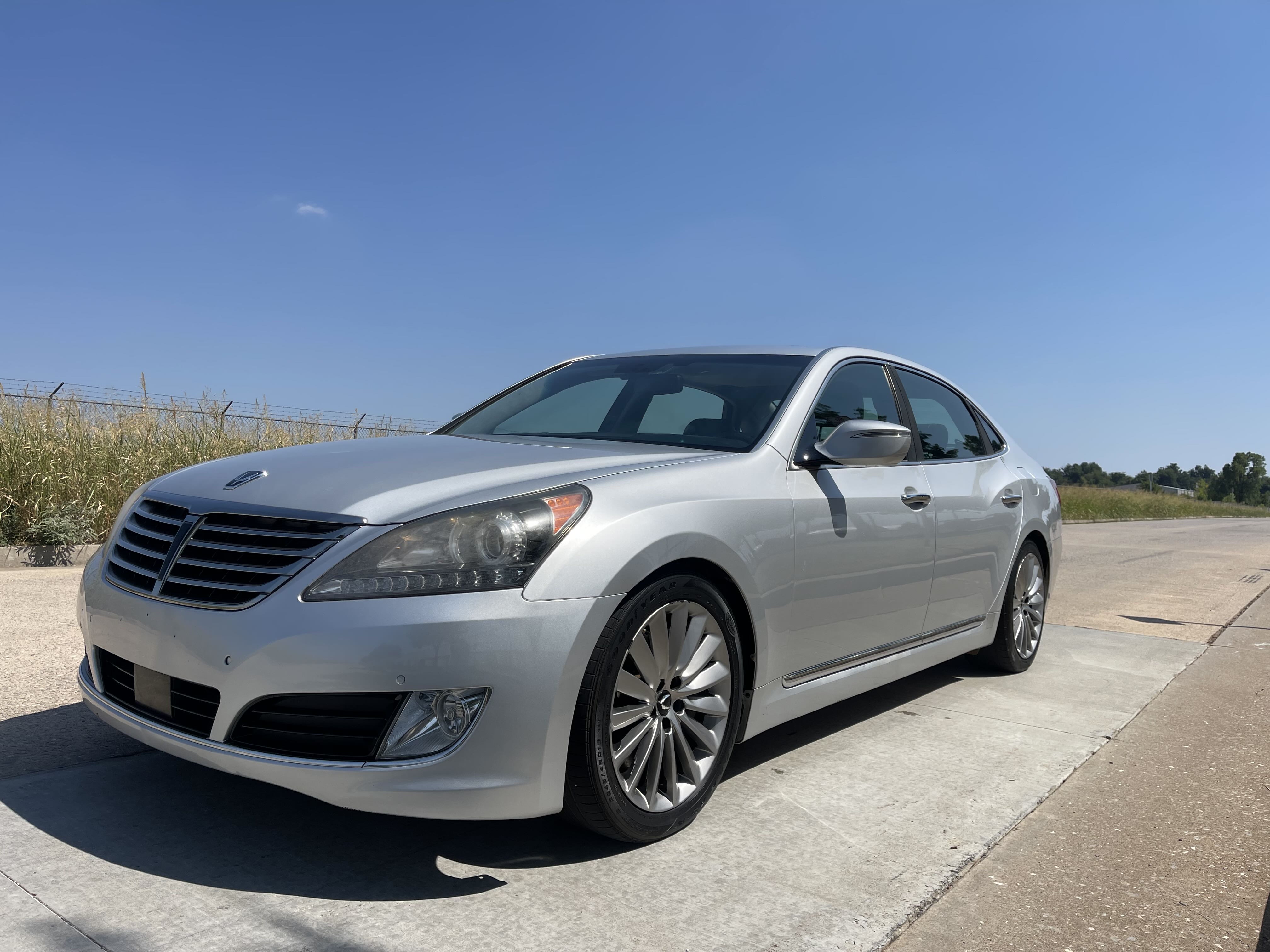 2016 Hyundai Equus Signature vin: KMHGH4JH8GU105791