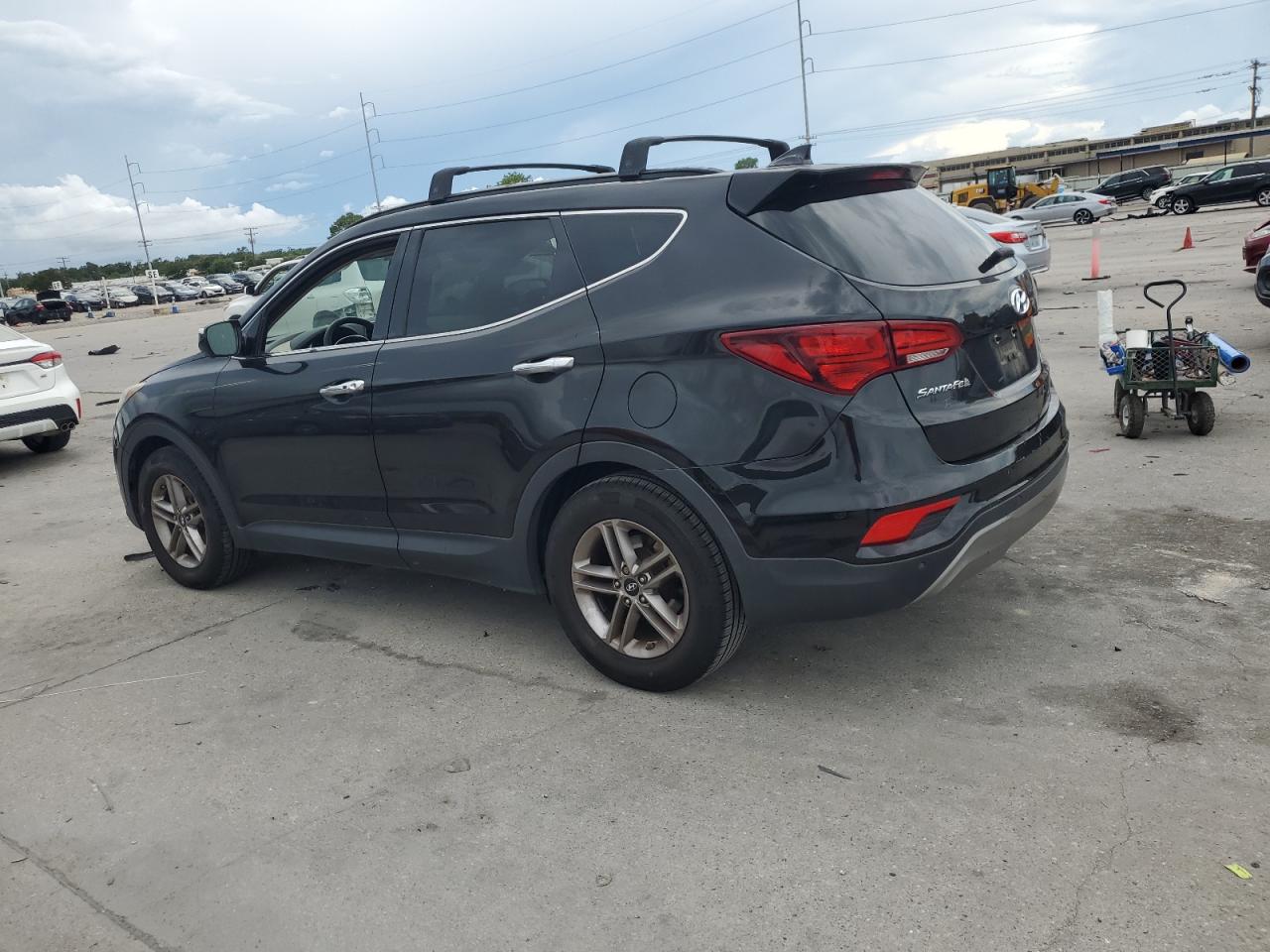 5XYZU3LB1HG450644 2017 HYUNDAI SANTA FE - Image 2