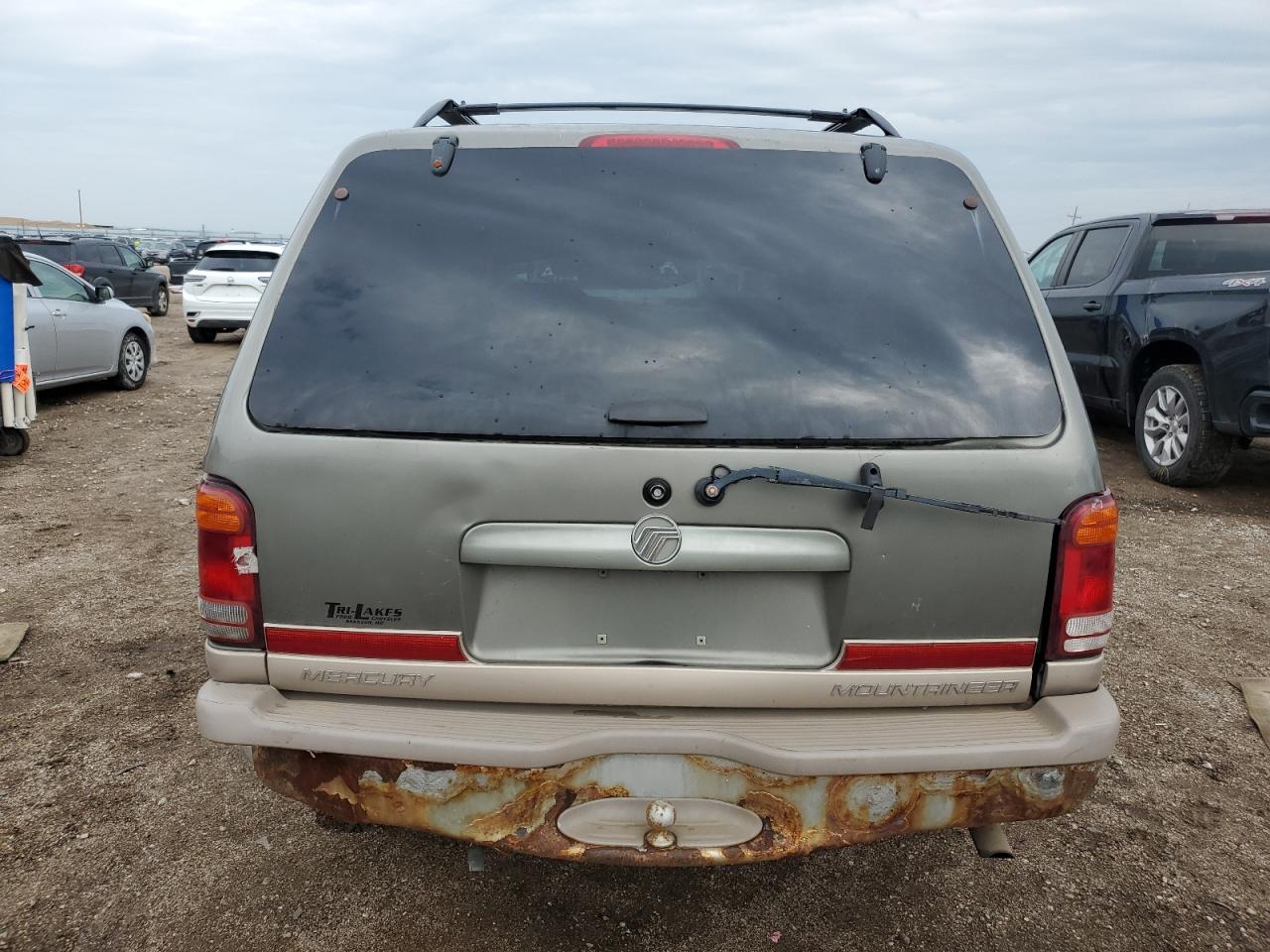 2000 Mercury Mountaineer VIN: 4M2ZU86P2YUJ37499 Lot: 68337524