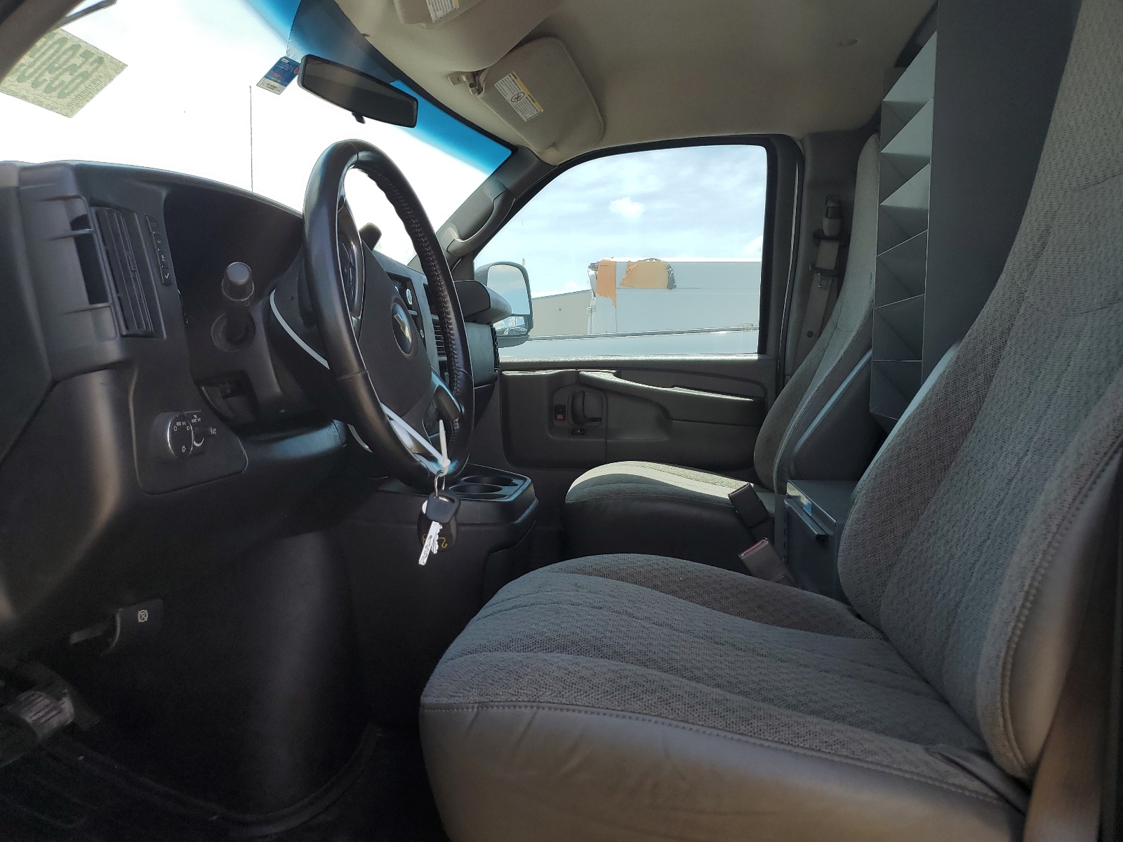 1GCZGUCG6F1103672 2015 Chevrolet Express G3500