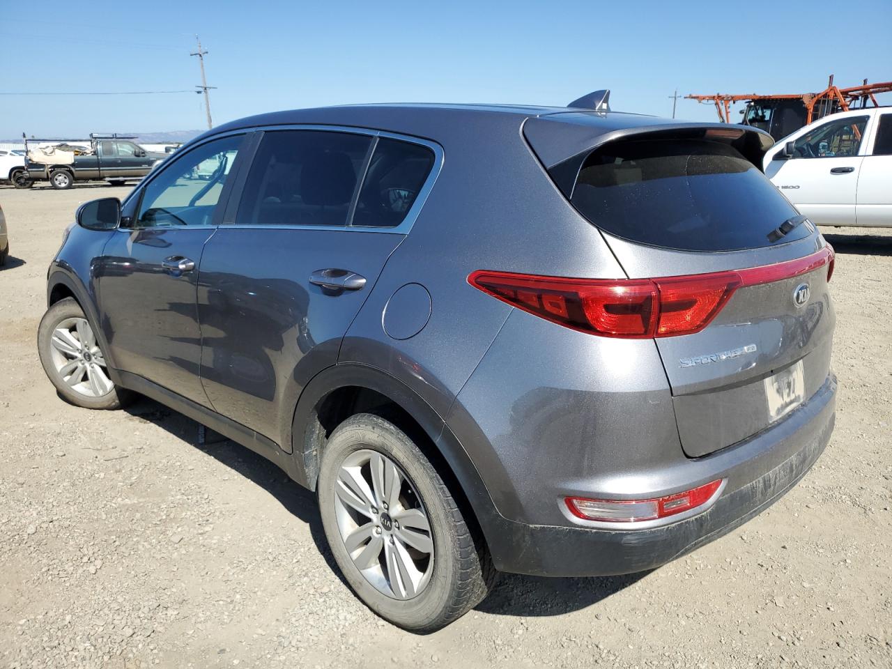 KNDPM3AC6J7423252 2018 Kia Sportage Lx