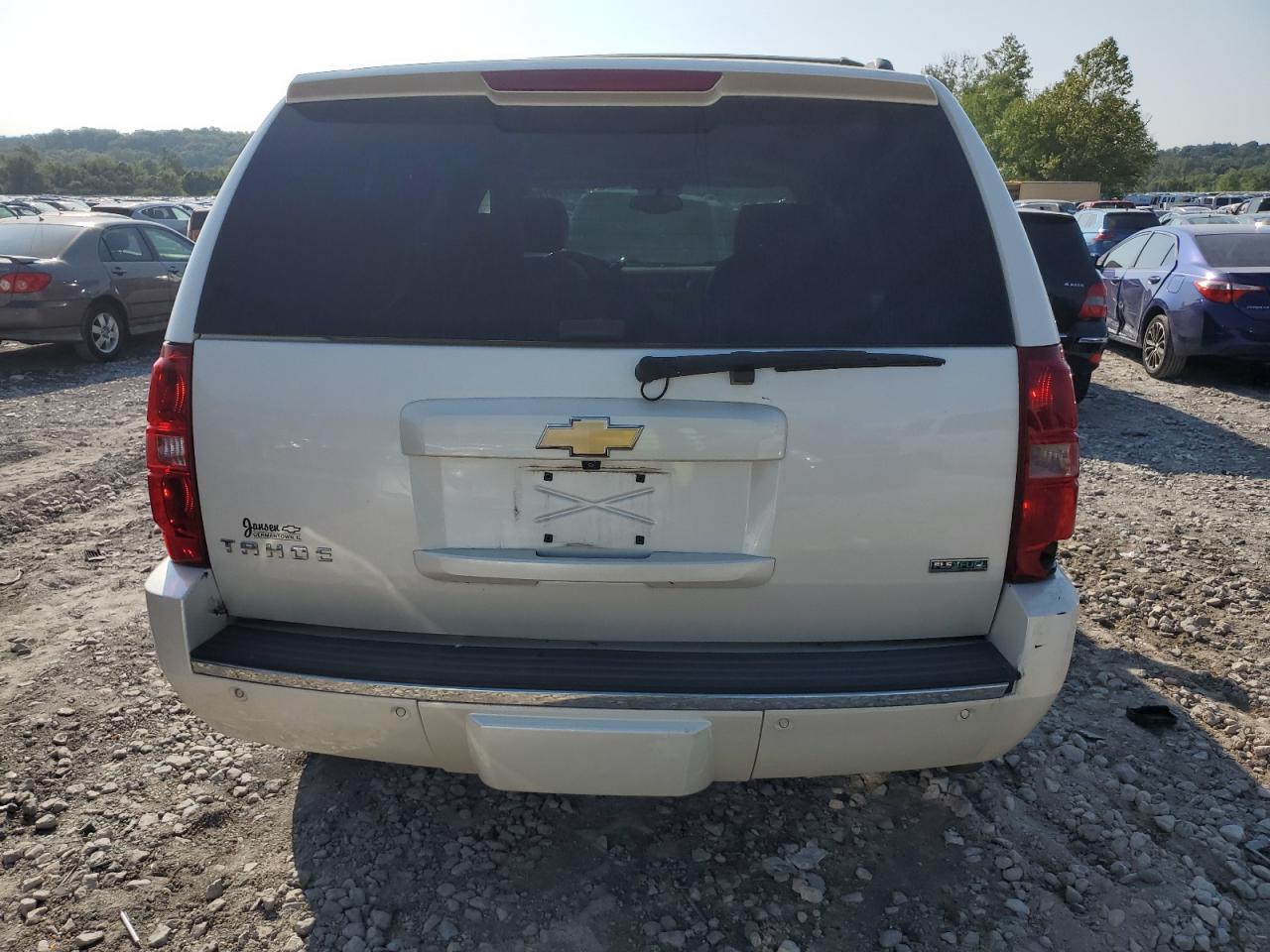 1GNUKCE09AR289888 2010 Chevrolet Tahoe K1500 Ltz