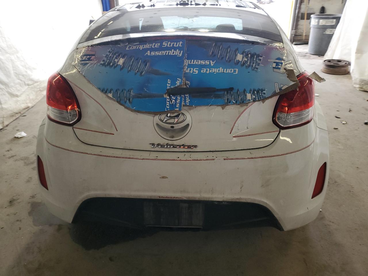 KMHTC6AD4HU321693 2017 Hyundai Veloster