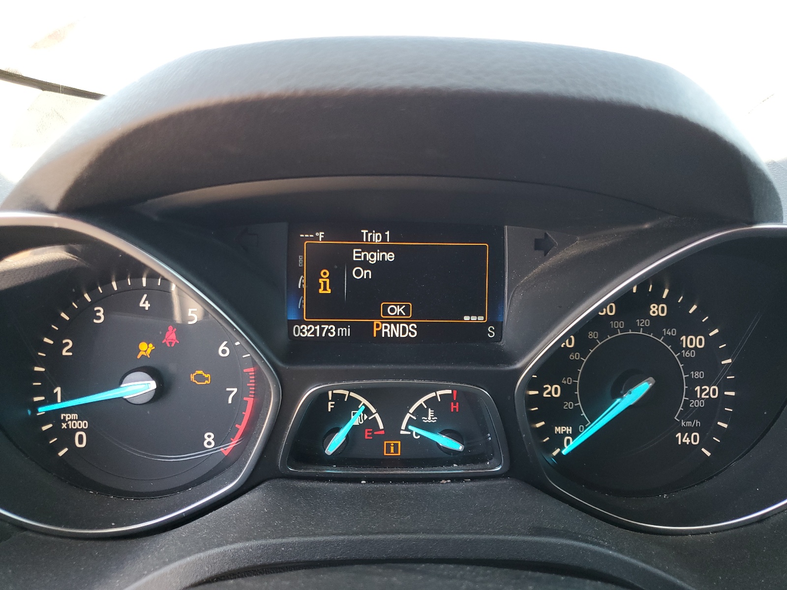 1FMCU9G95HUF08555 2017 Ford Escape Se