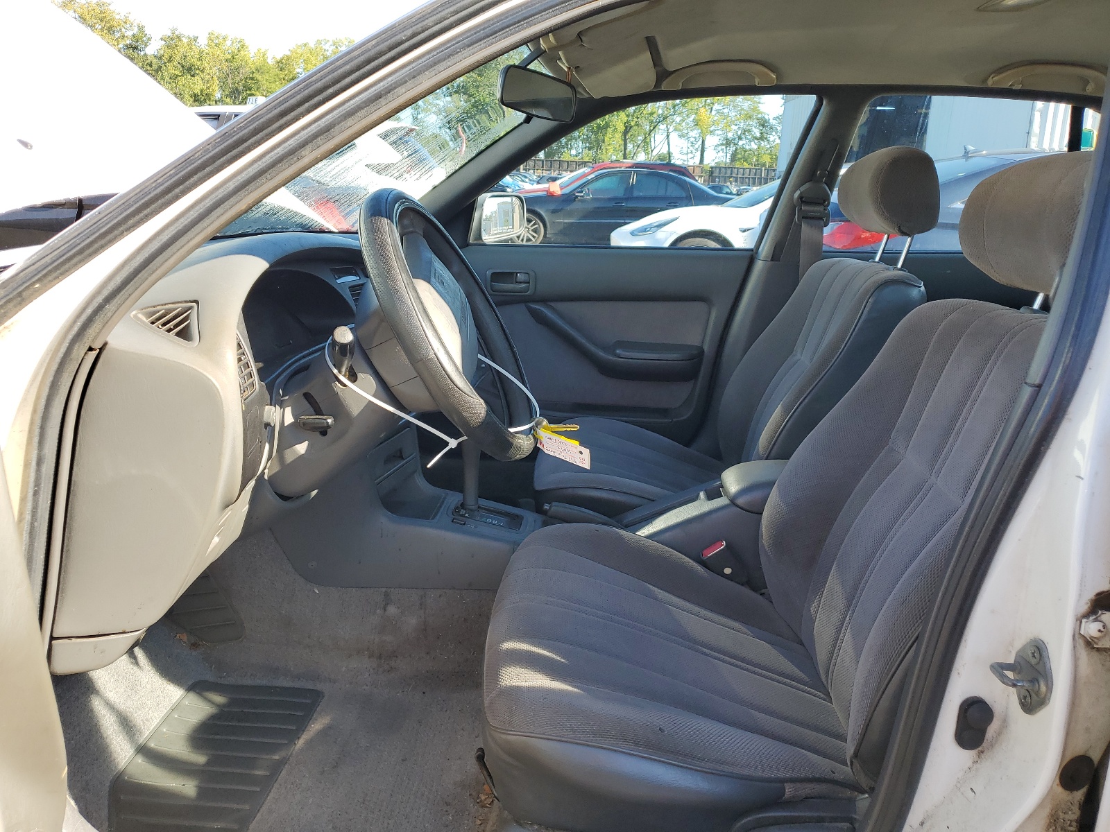 4T1SK11EXNU062374 1992 Toyota Camry Dlx