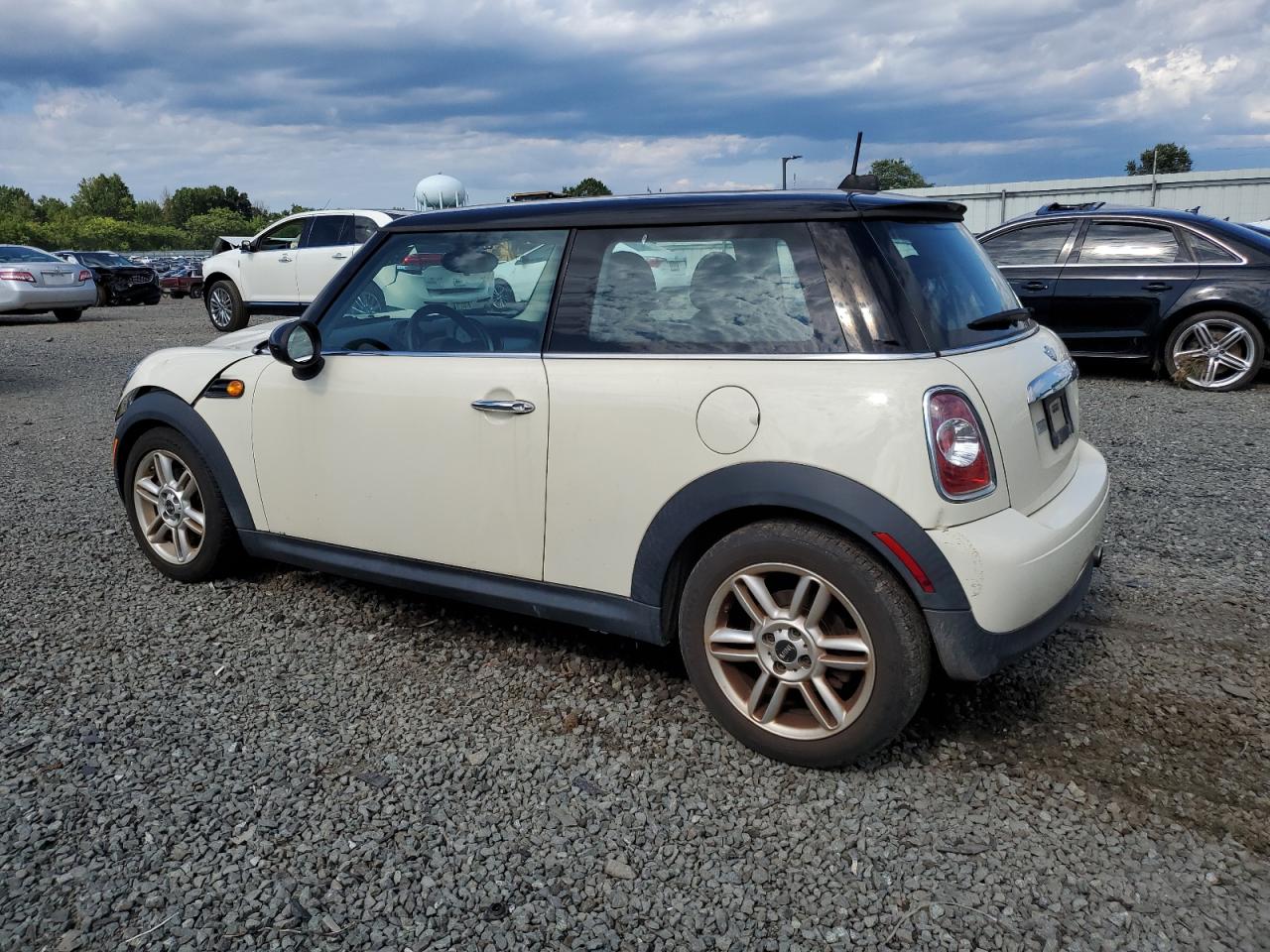 2012 MINI Cooper - Image 2