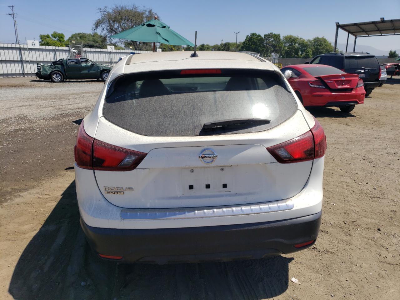 2017 Nissan Rogue Sport S VIN: JN1BJ1CP5HW002424 Lot: 68556404